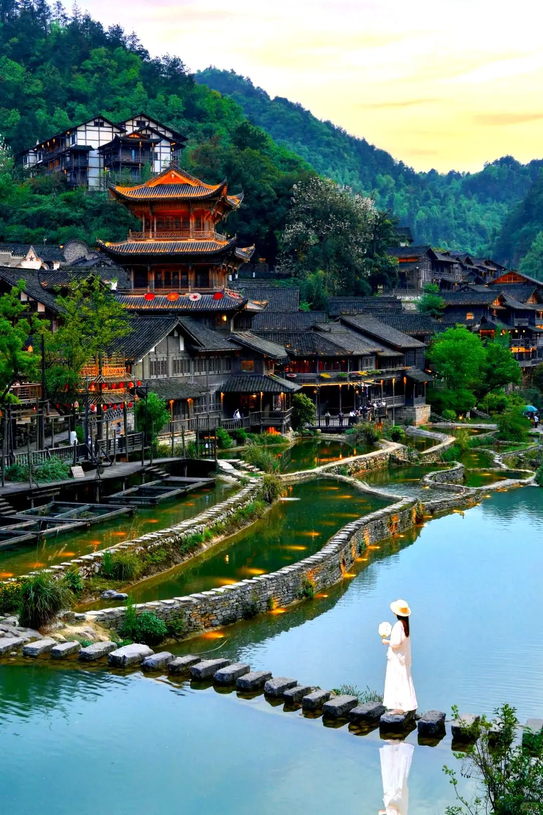 高铁直达！这片被严重低估的贵州仙境😭