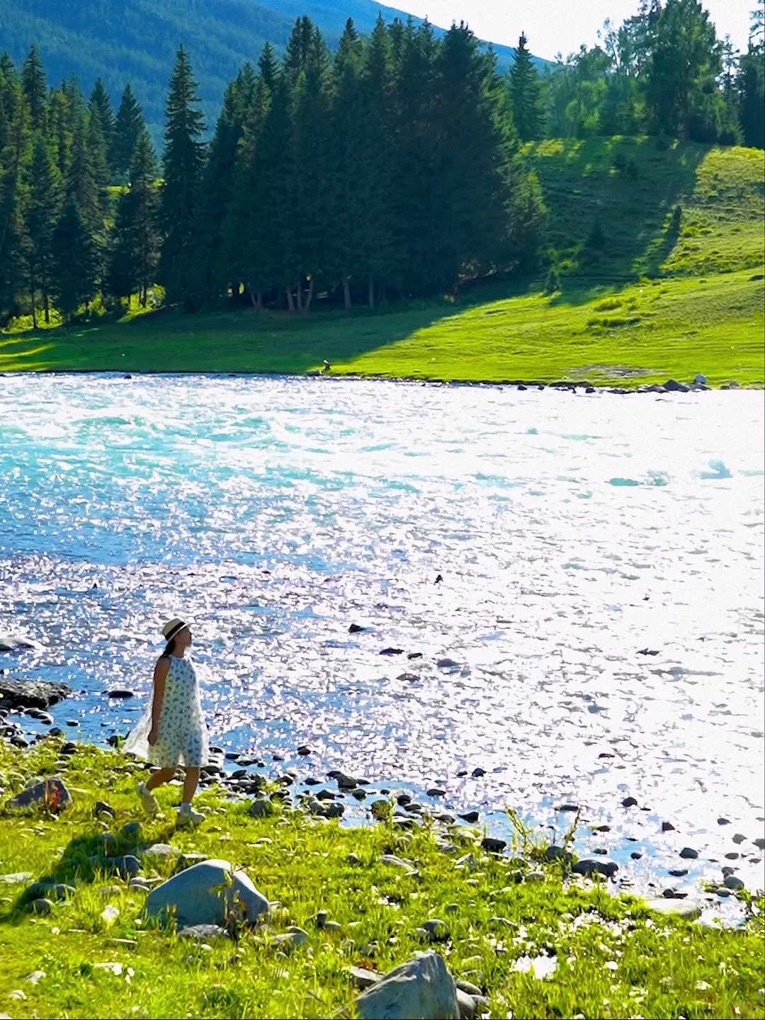 7月的新疆，一定会刷新你对夏天的想象！