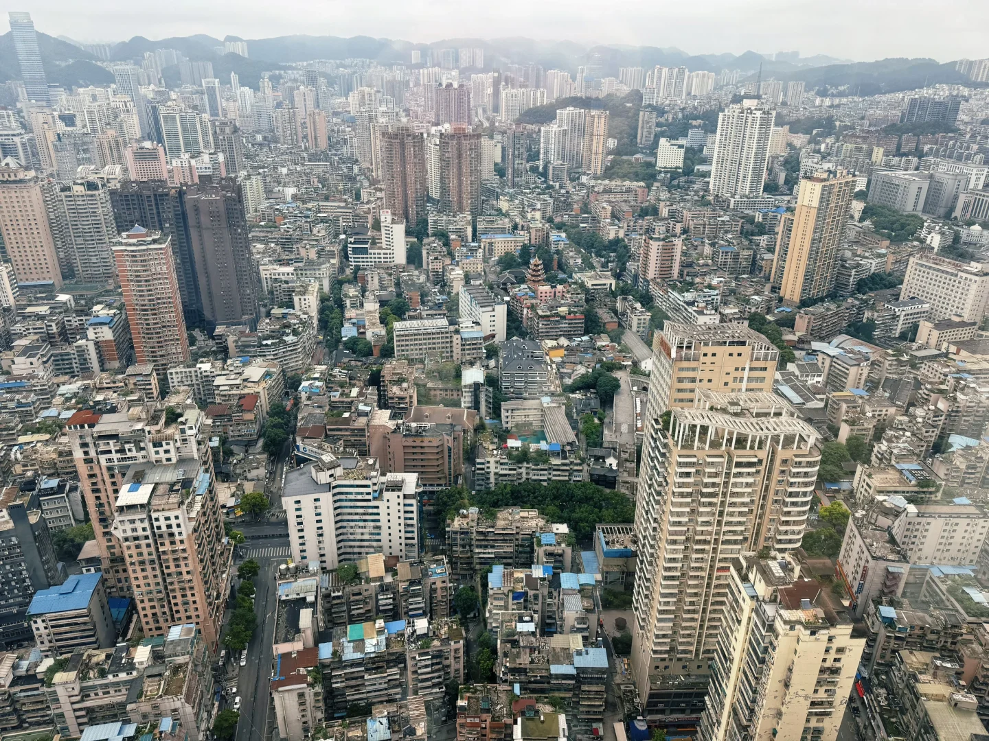 贵阳 一个臭烘烘但很好吃的城市