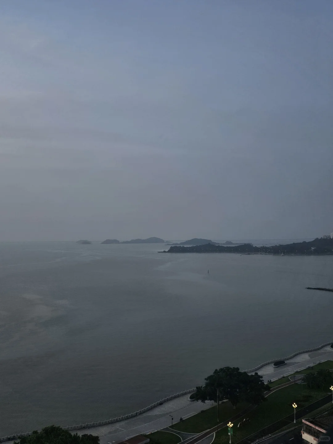 19日珠海景区早间多云☁间晴➕炎热❌无日出