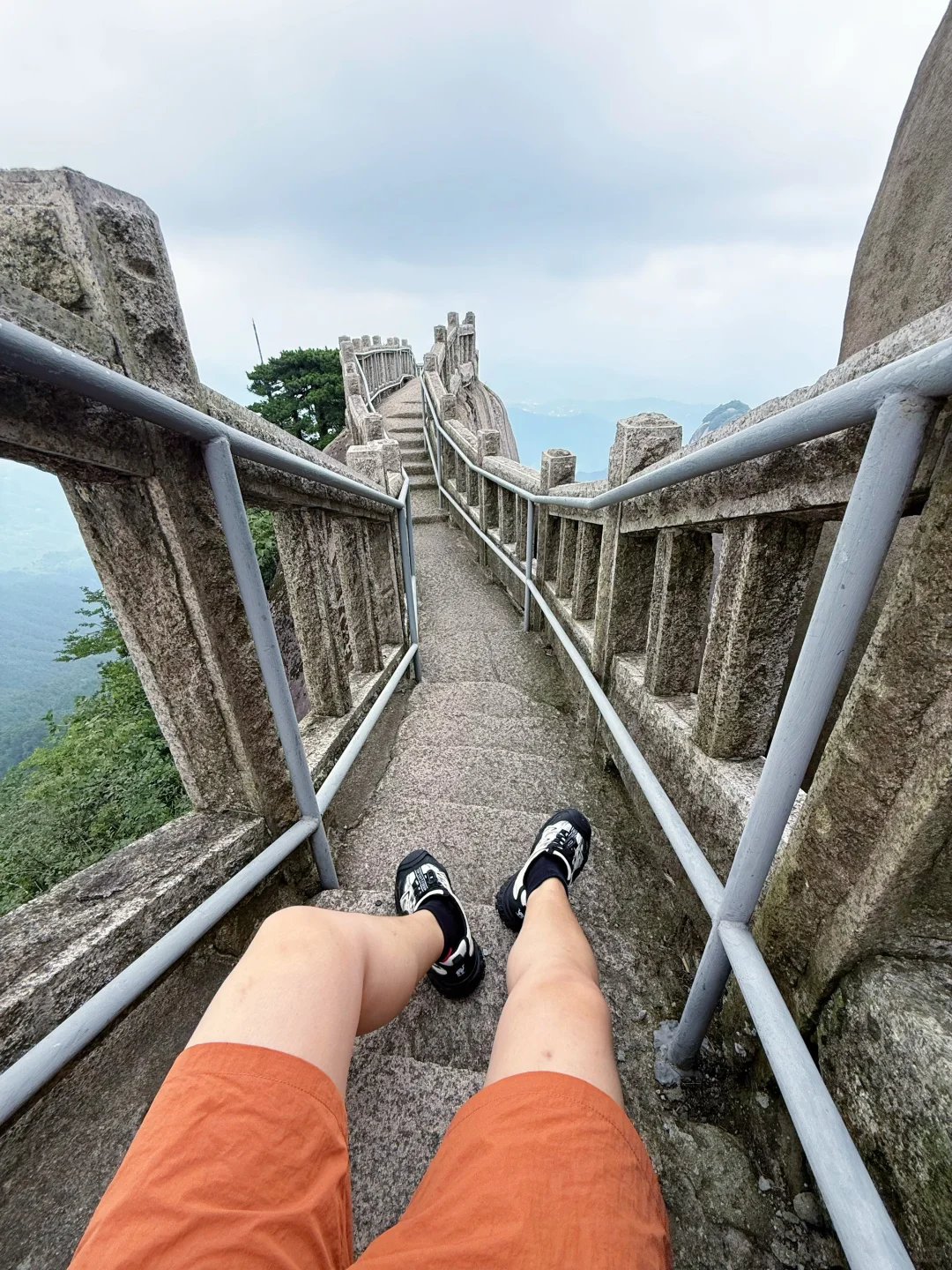 今年爬过最震撼的山‼️我很怕它火😭