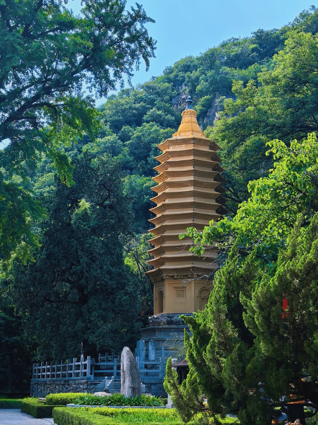 早知有盘山 何必下江南