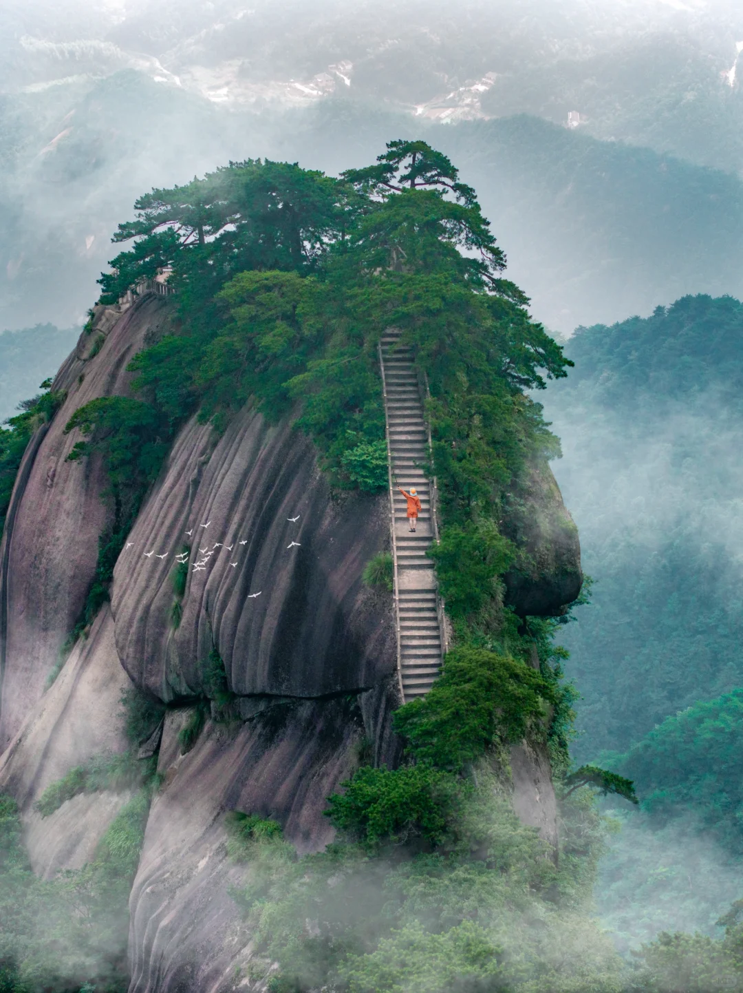 今年爬过最震撼的山‼️我很怕它火😭