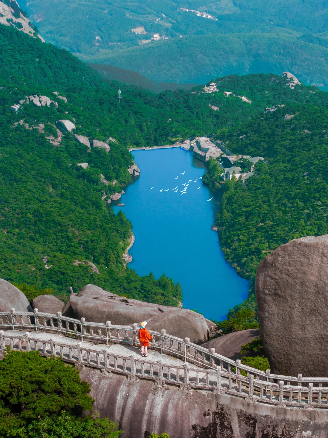 今年爬过最震撼的山‼️我很怕它火😭