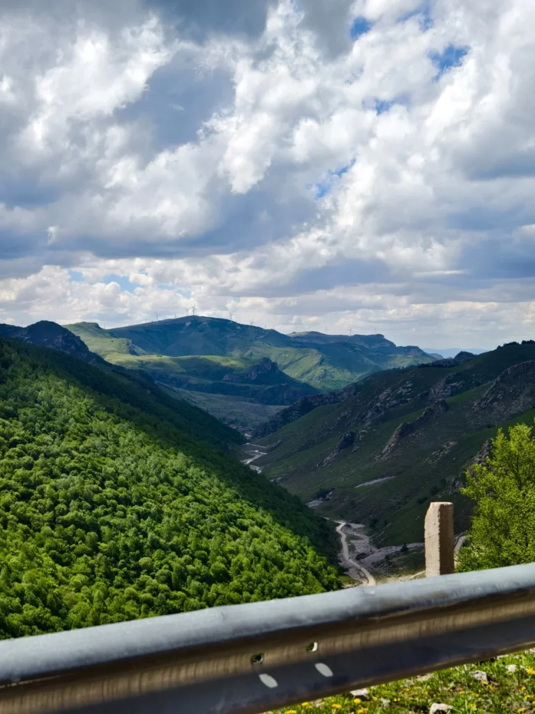 这里不是阿勒泰 是河北蔚县