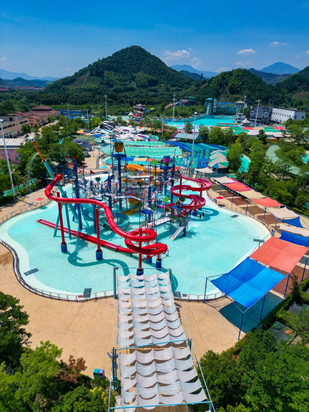 以为迪士尼够好玩了，直到我来到了这里‼️