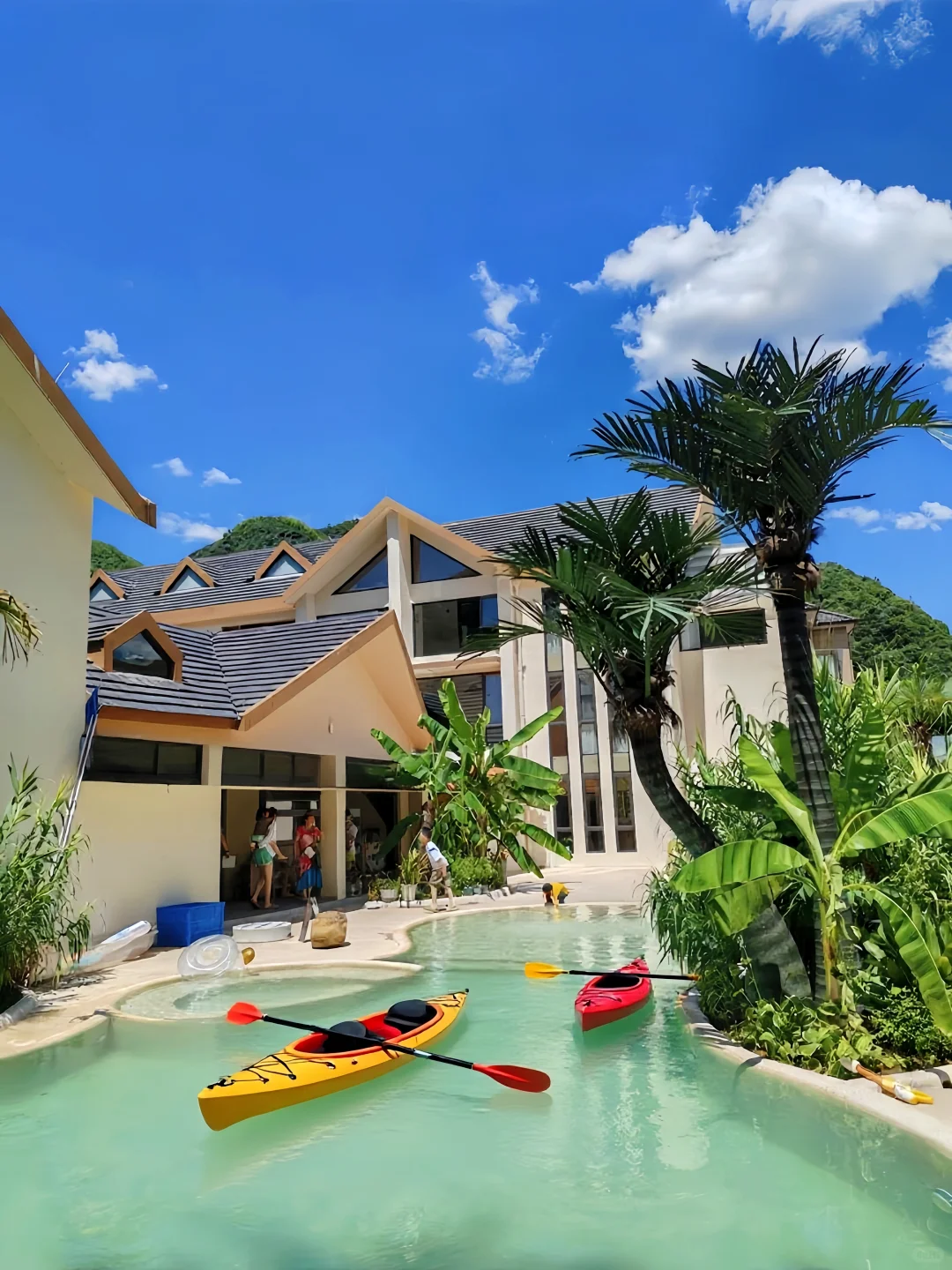 安吉📍住进东南亚风泳池别墅🏝️好chill啊😭