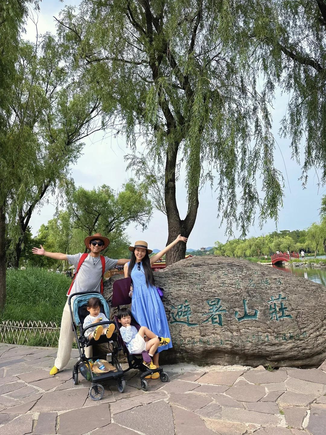 笑死！去了承德避暑山庄，中暑了😂