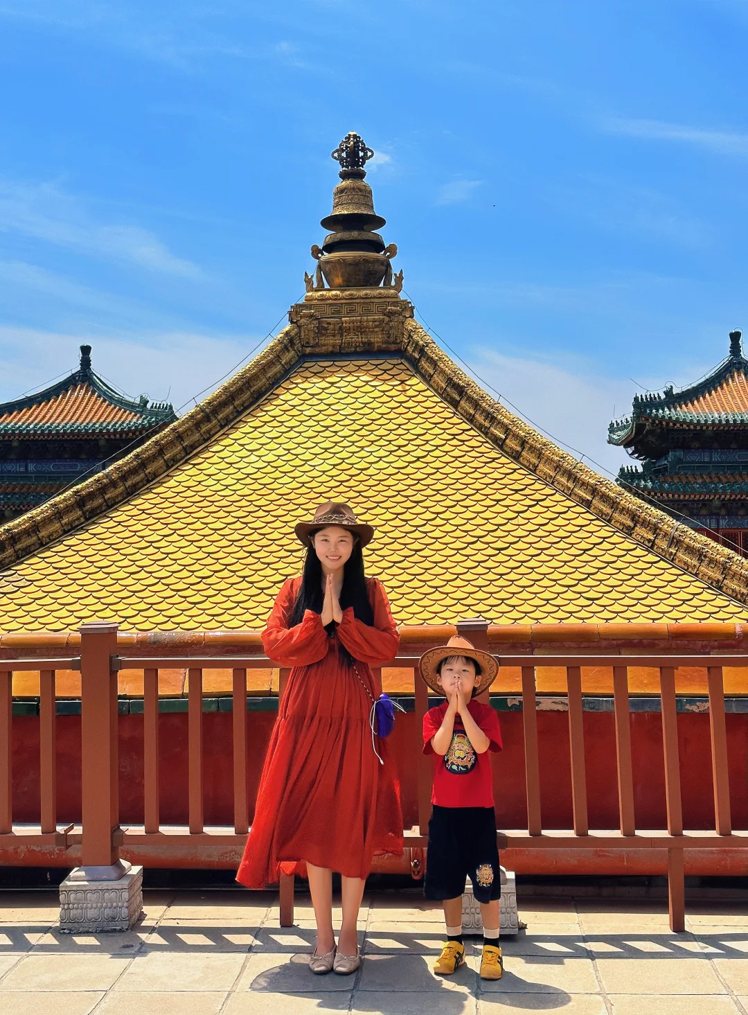 笑死！去了承德避暑山庄，中暑了😂