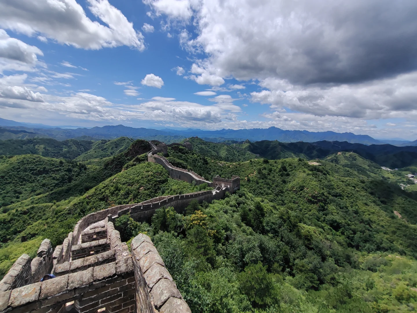 长城上偶遇小朋友
