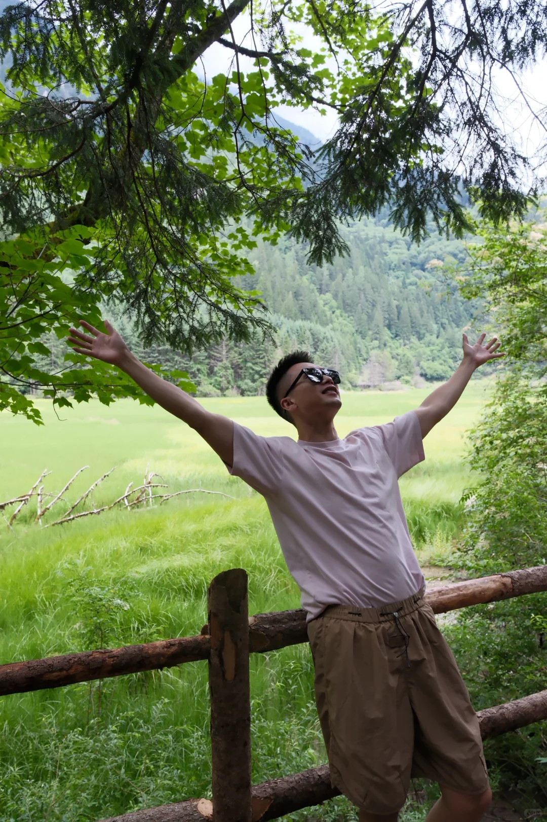 Top级景区的实力 阴天依然很能打