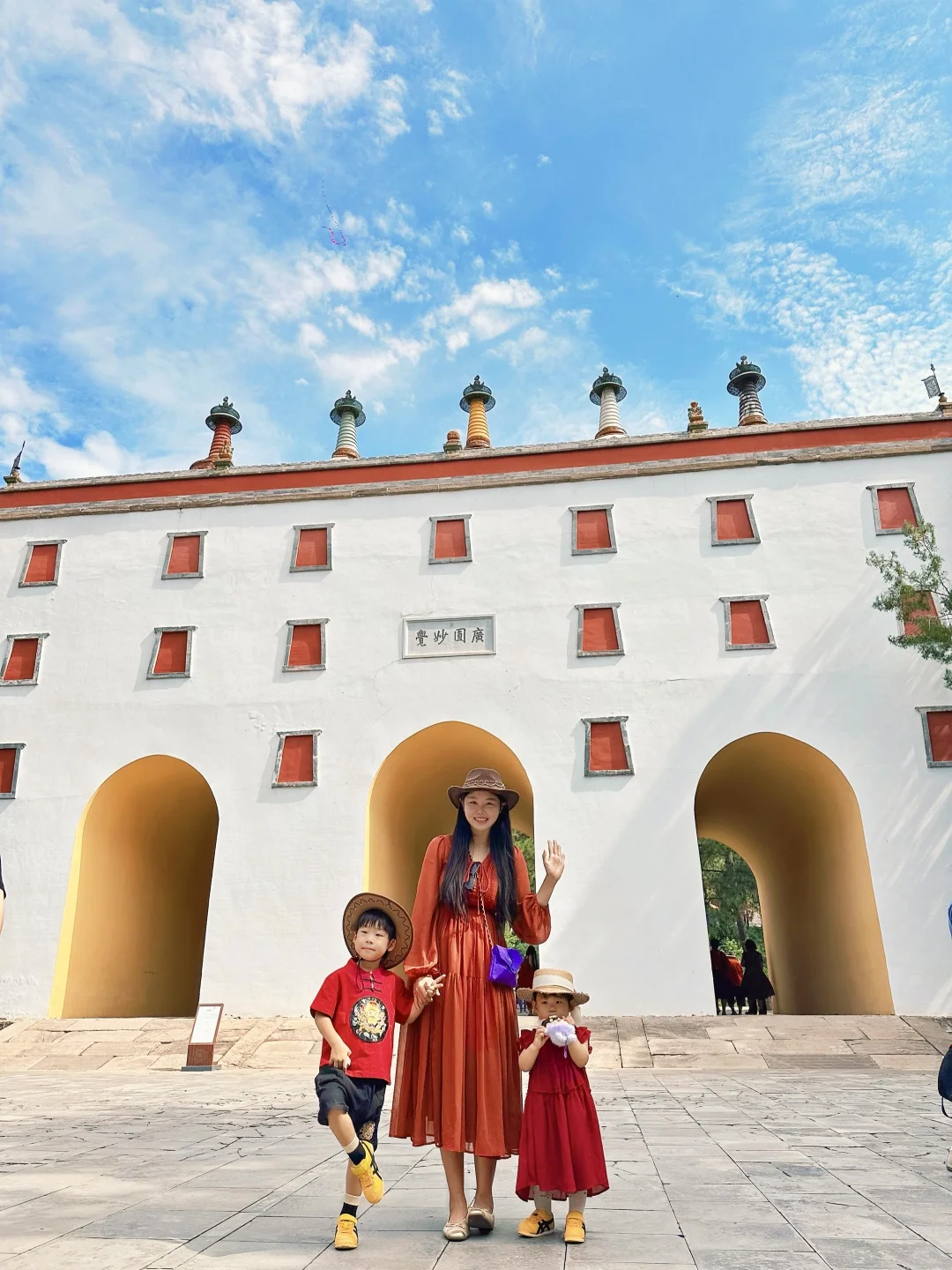 笑死！去了承德避暑山庄，中暑了😂