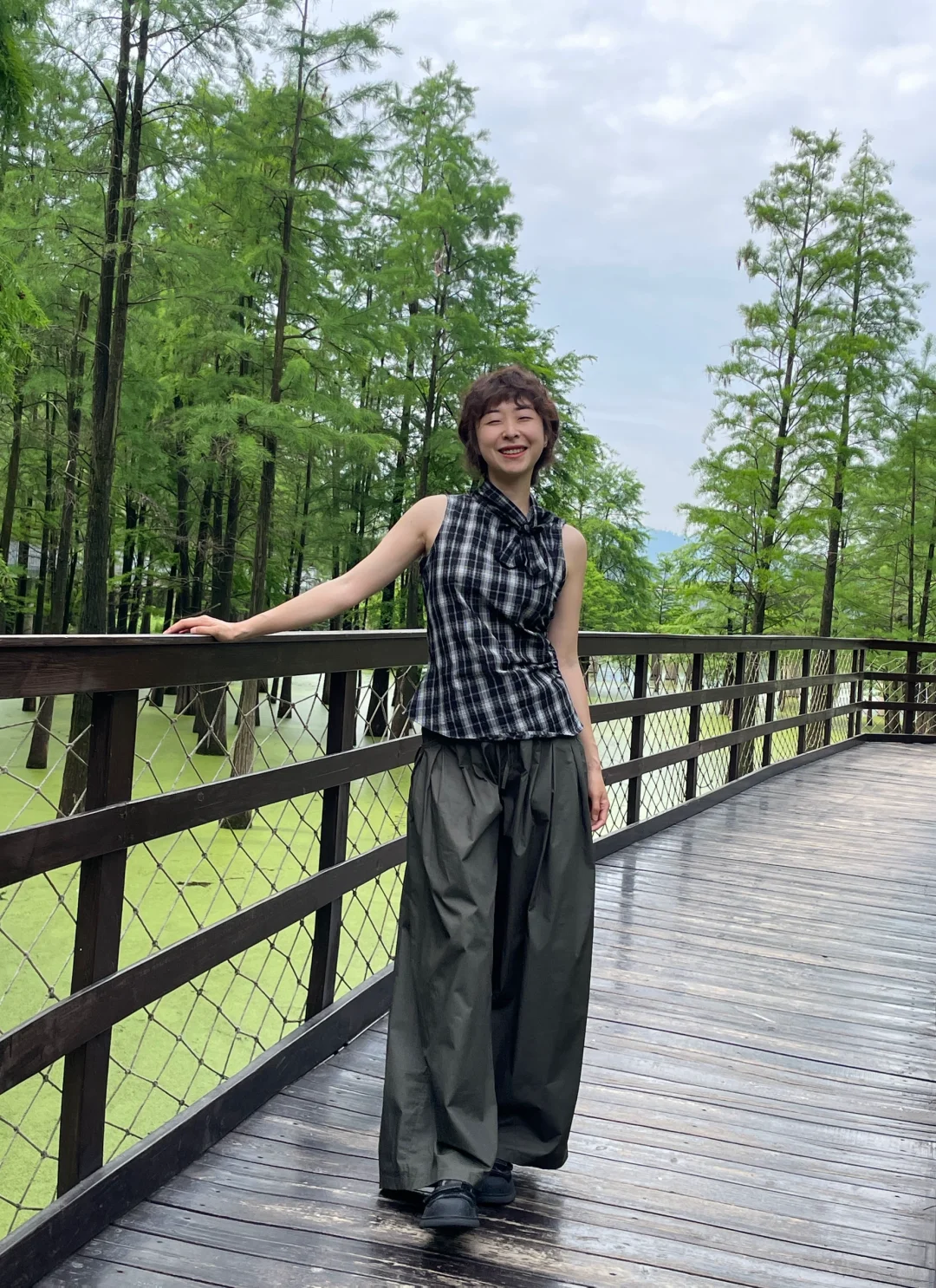 在这个夏天闯入了童话般的水上森林🌲青山湖