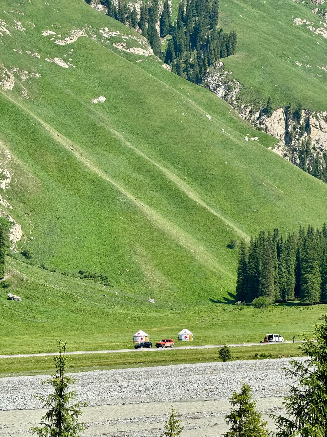 雪山草原🏔️夏塔的美无可替代……