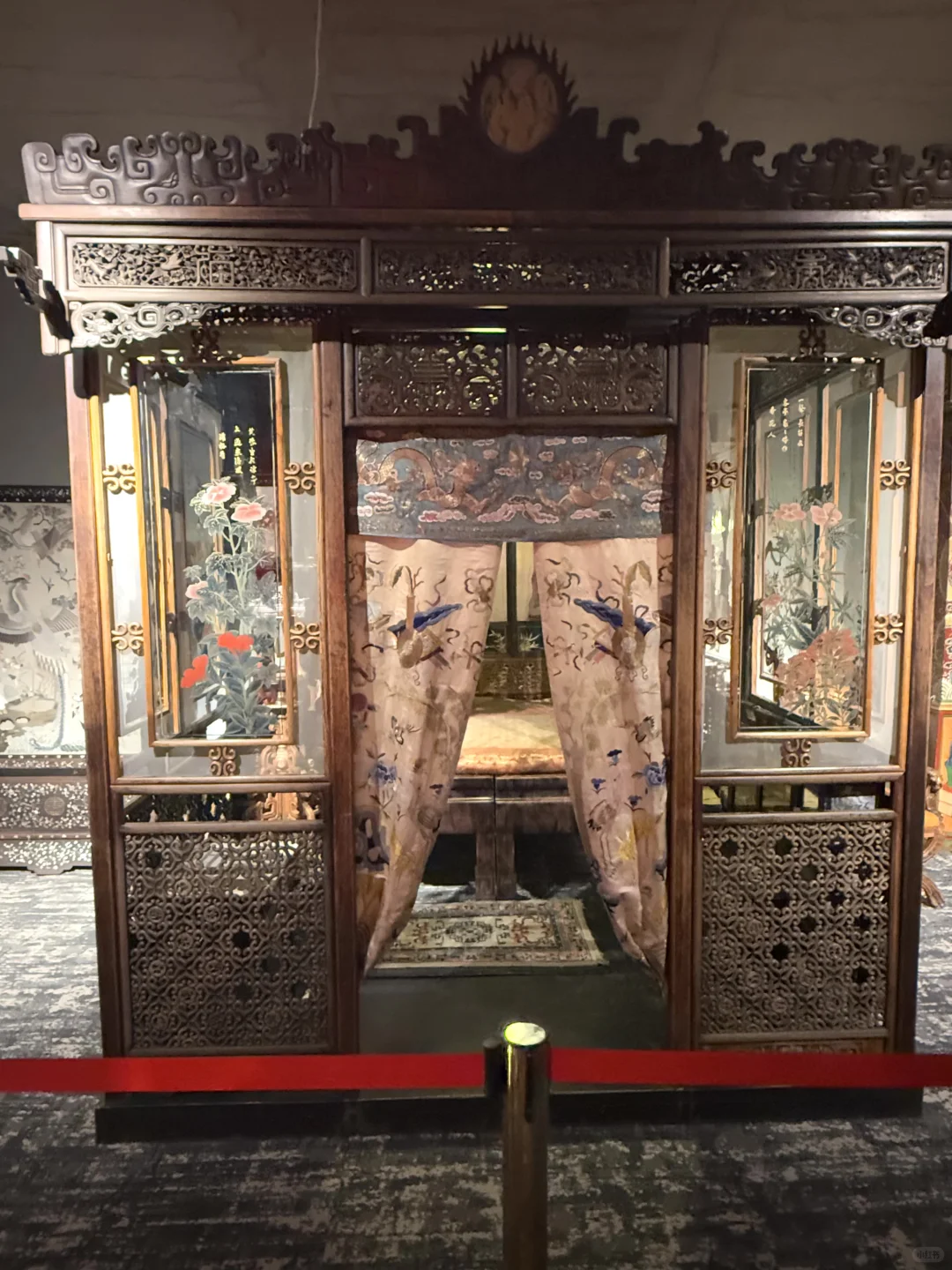 博克多汗冬宫博物馆： 一览蒙古末代帝王生活