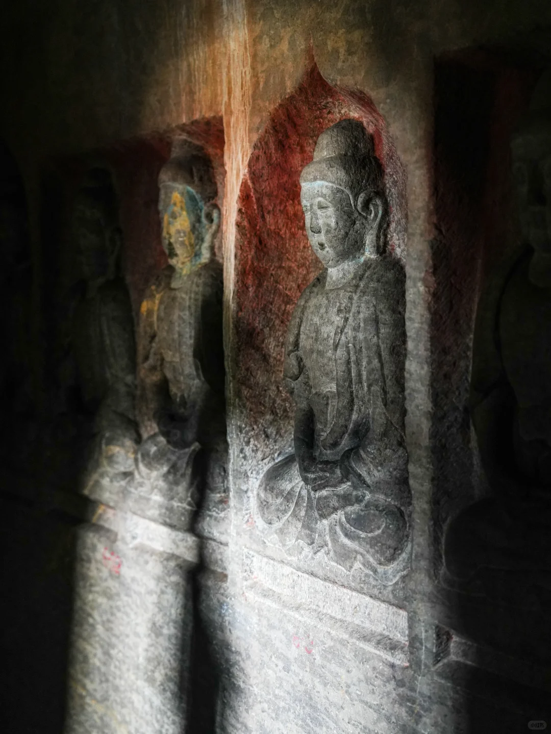 以为云冈石窟够震撼了，直到我去了趟响堂山