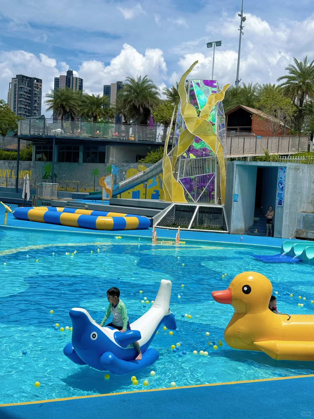 不玩水不夏天～地铁直达水上乐园太好玩啦‼️