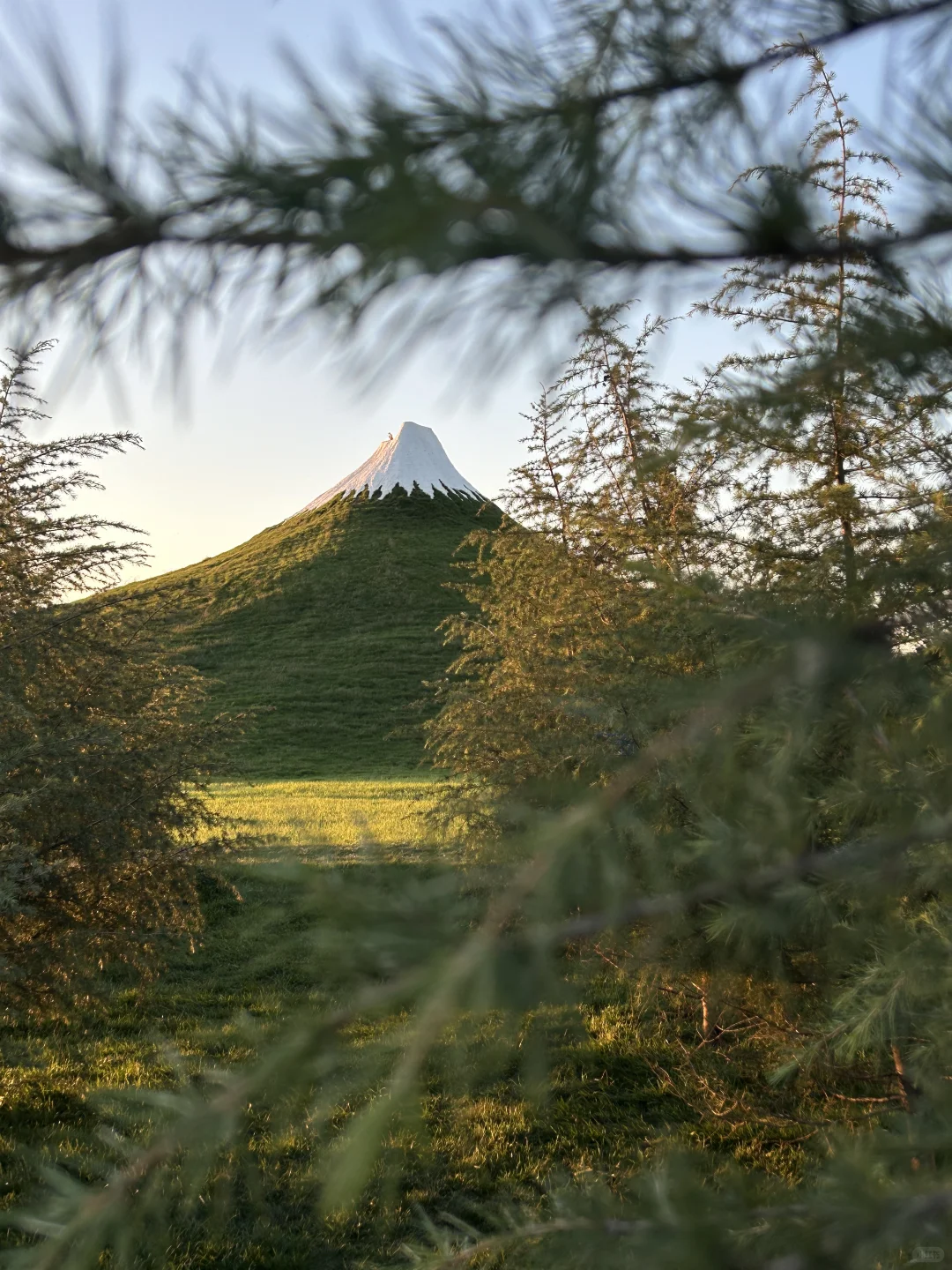 像动漫一样！活火山喷发！
