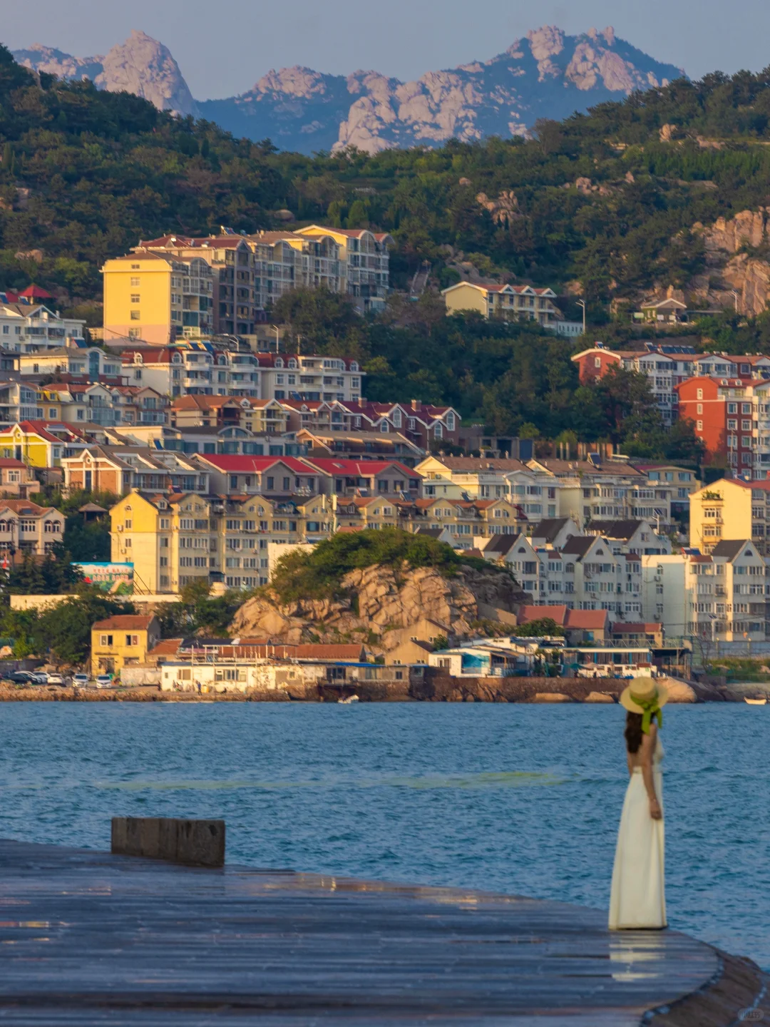 朋友圈都问疯了！！真不是国外！这是青岛！🌊