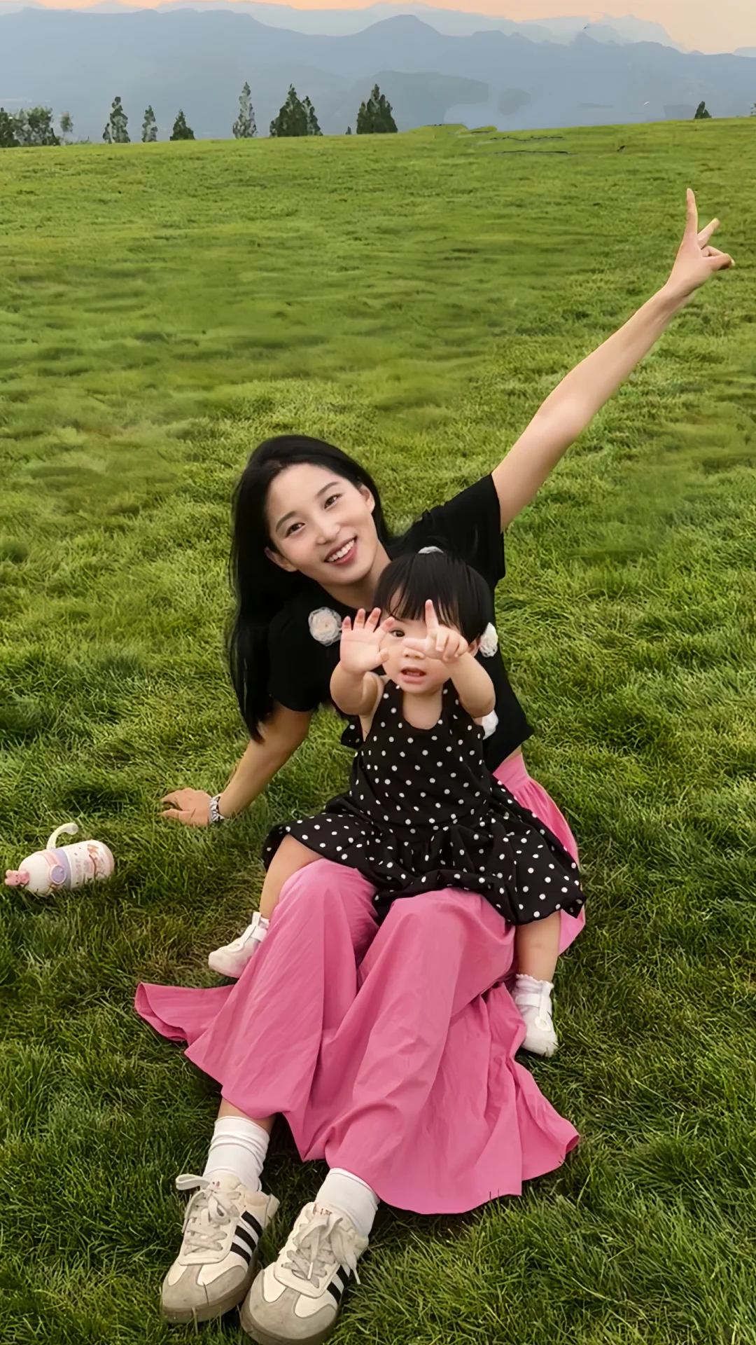 带15月龄宝宝勇闯太行五指山