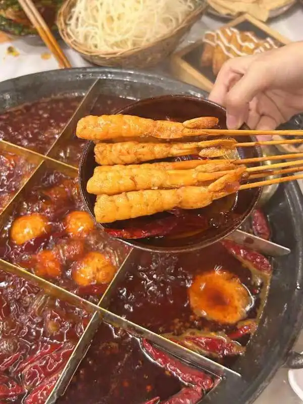 重庆十二年火锅老店，旅游攻略必加项