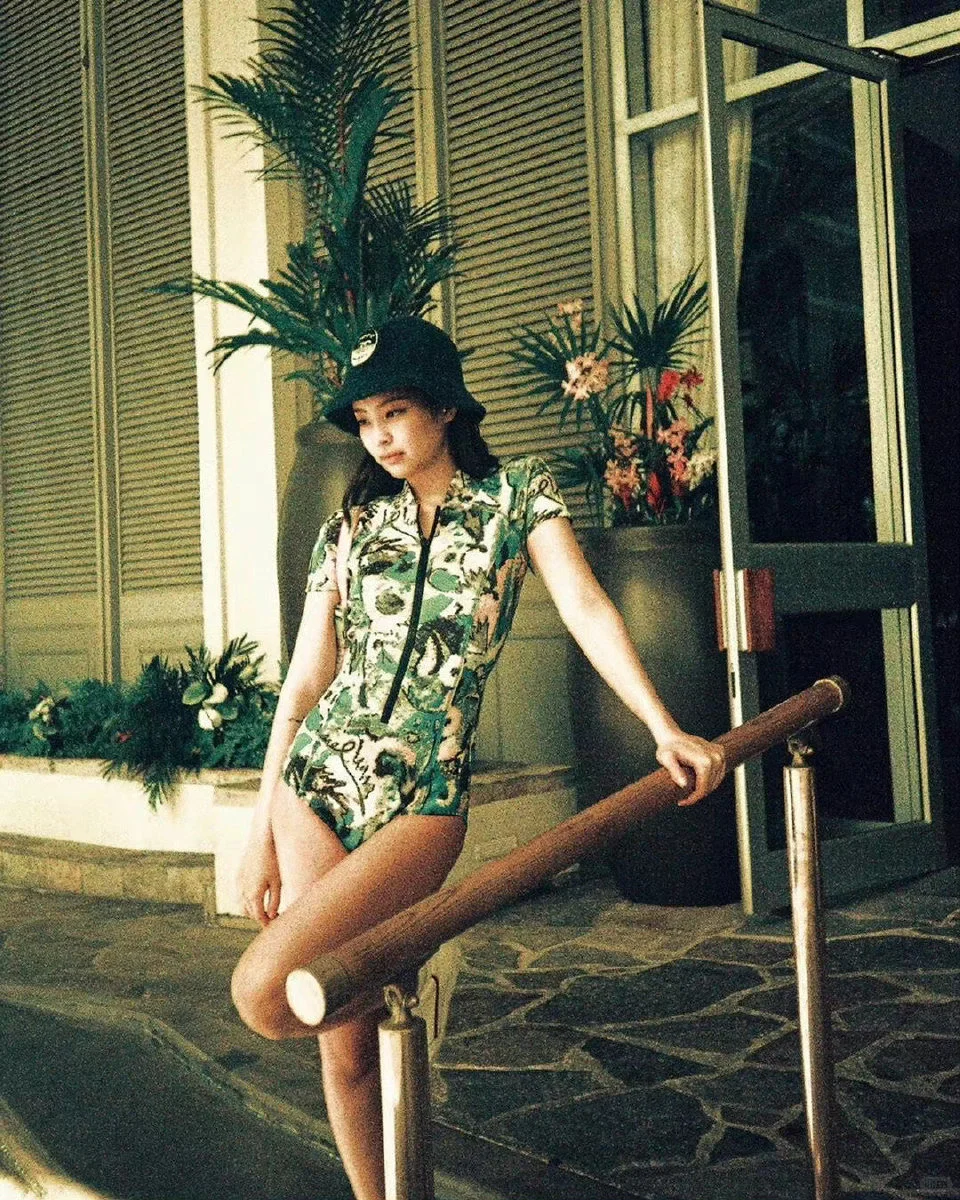 190726 JENNIE INS更新 穿搭旅游攻略分享