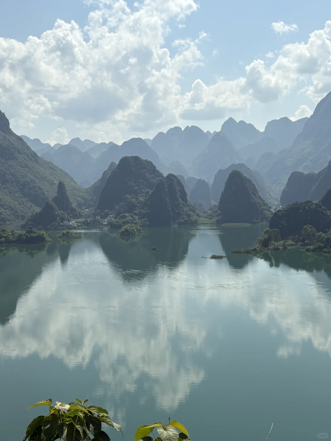 这里是广西| 浩坤湖景区