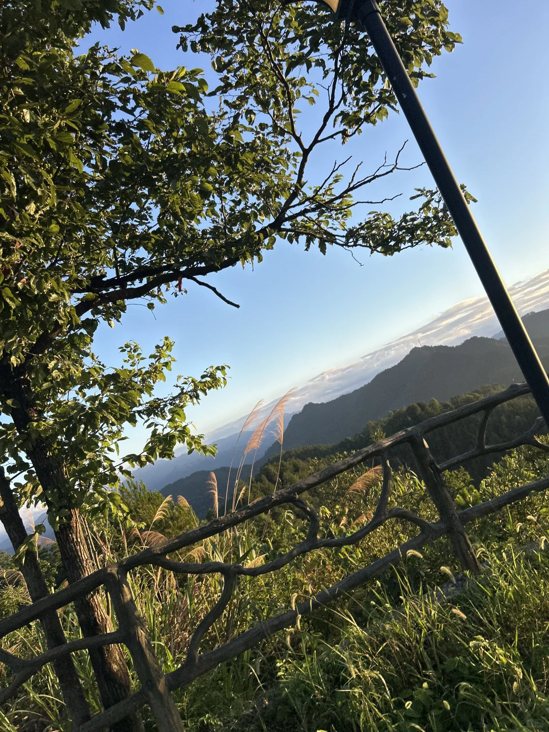 顶峰的风景远超你的想象⛰️