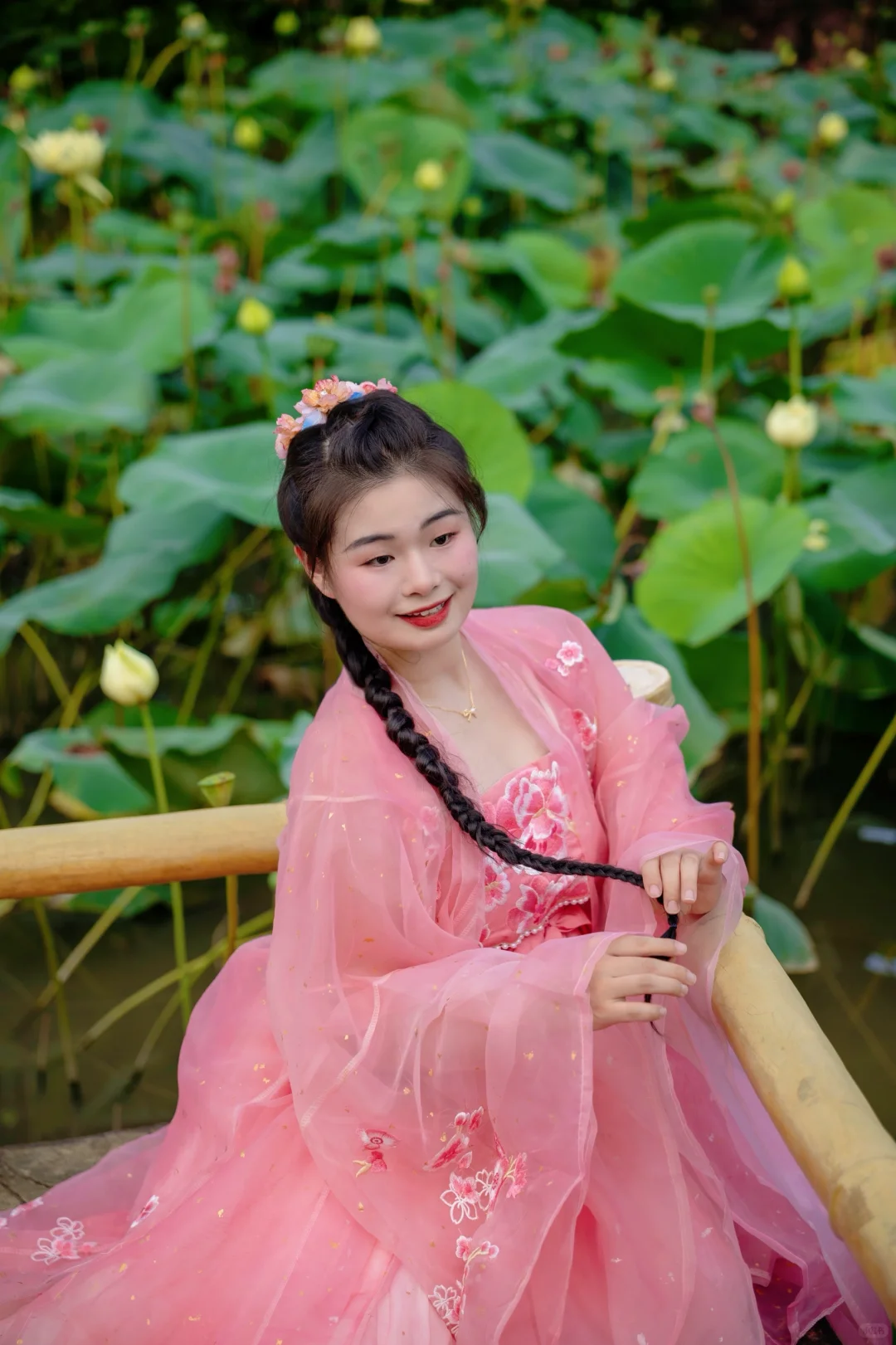 广州莲花山 | 汉服荷花拍照绝美打卡地