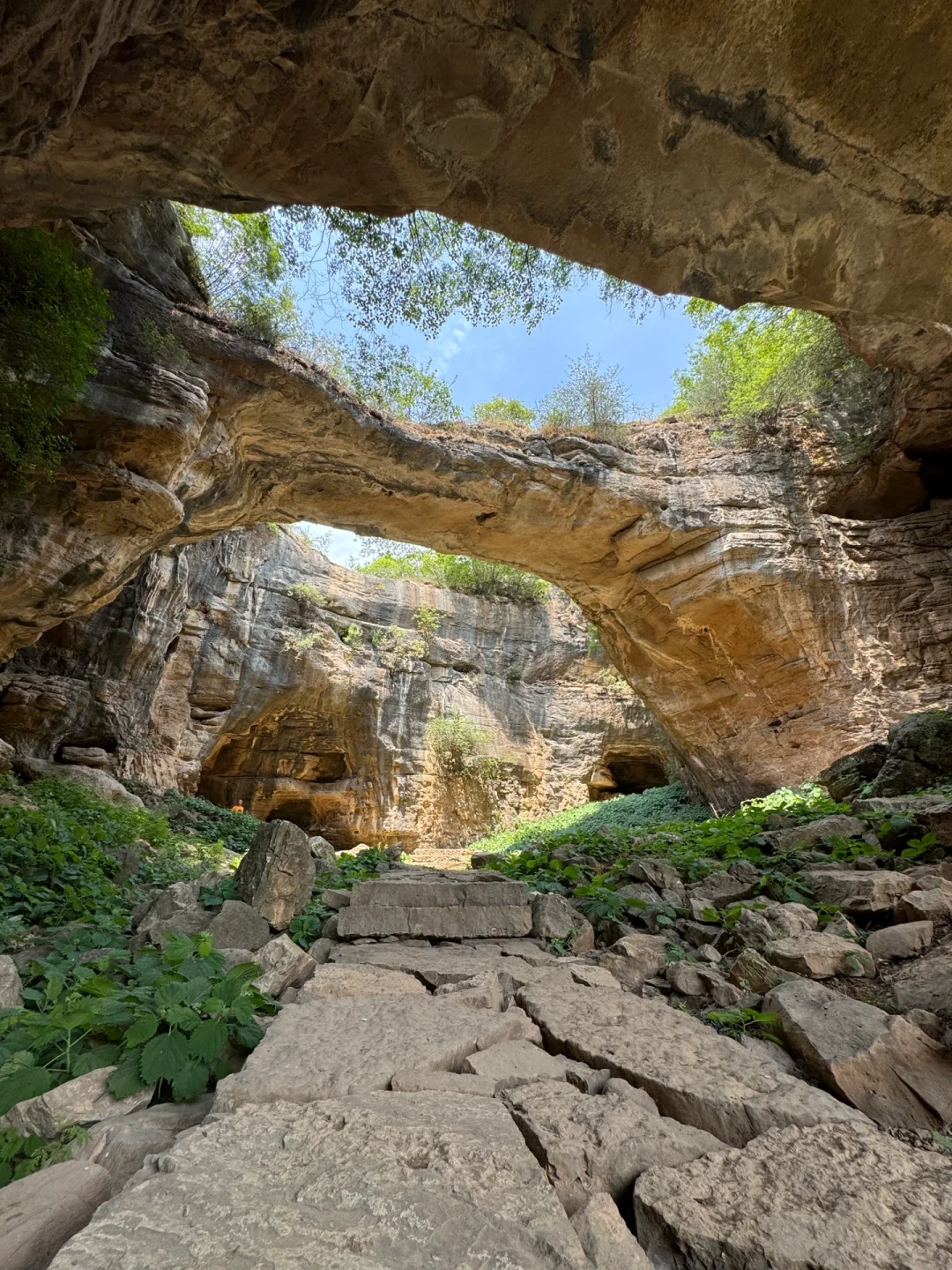 邢台周边游｜探秘亿万年前的天生桥 小众秘境