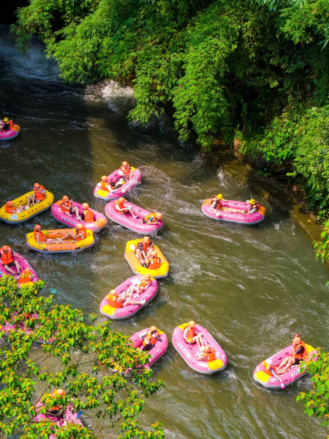这是啥神仙地方？好像掉进了广东的瀑布堆