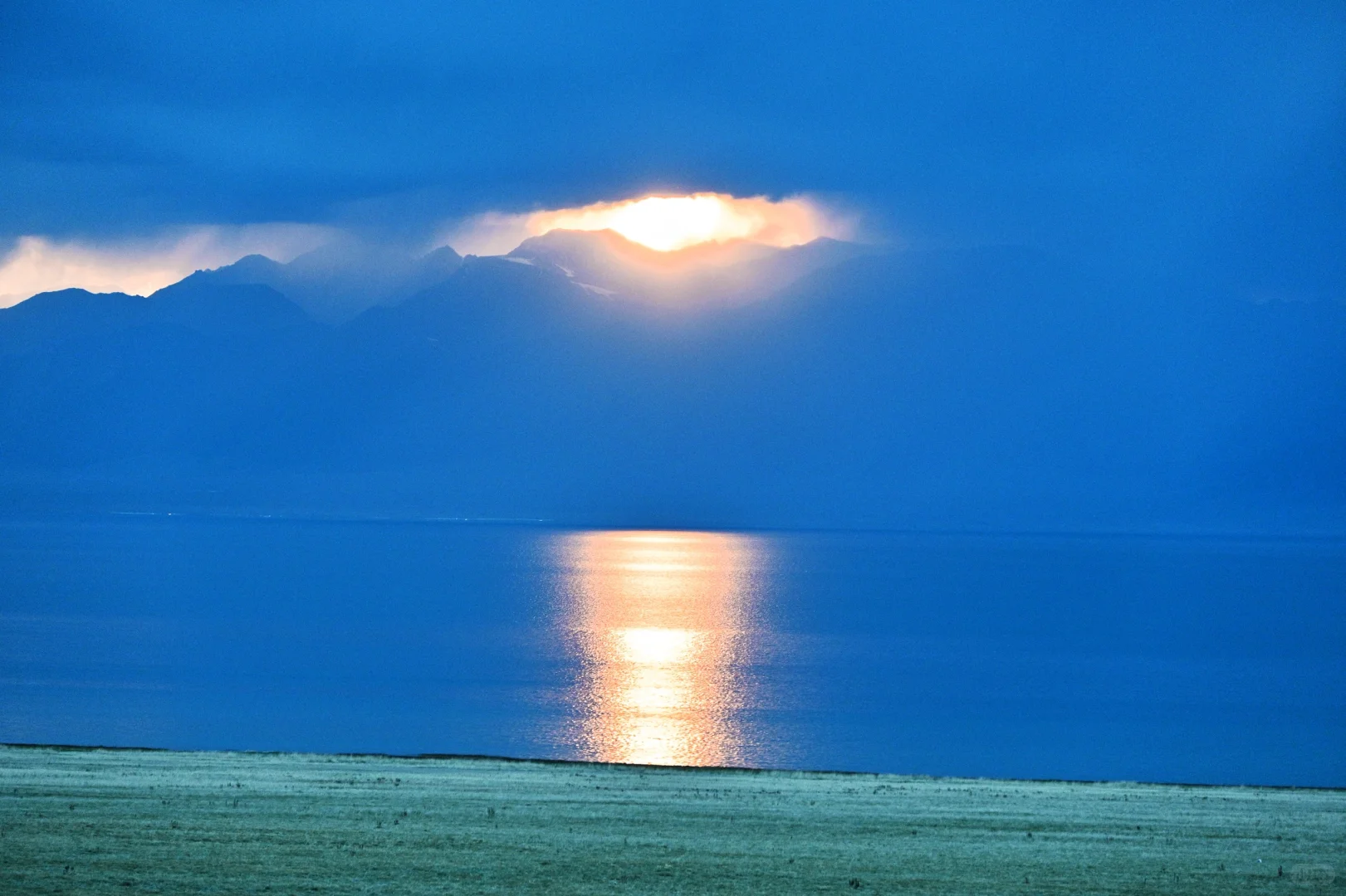 生命的原点——赛里木湖