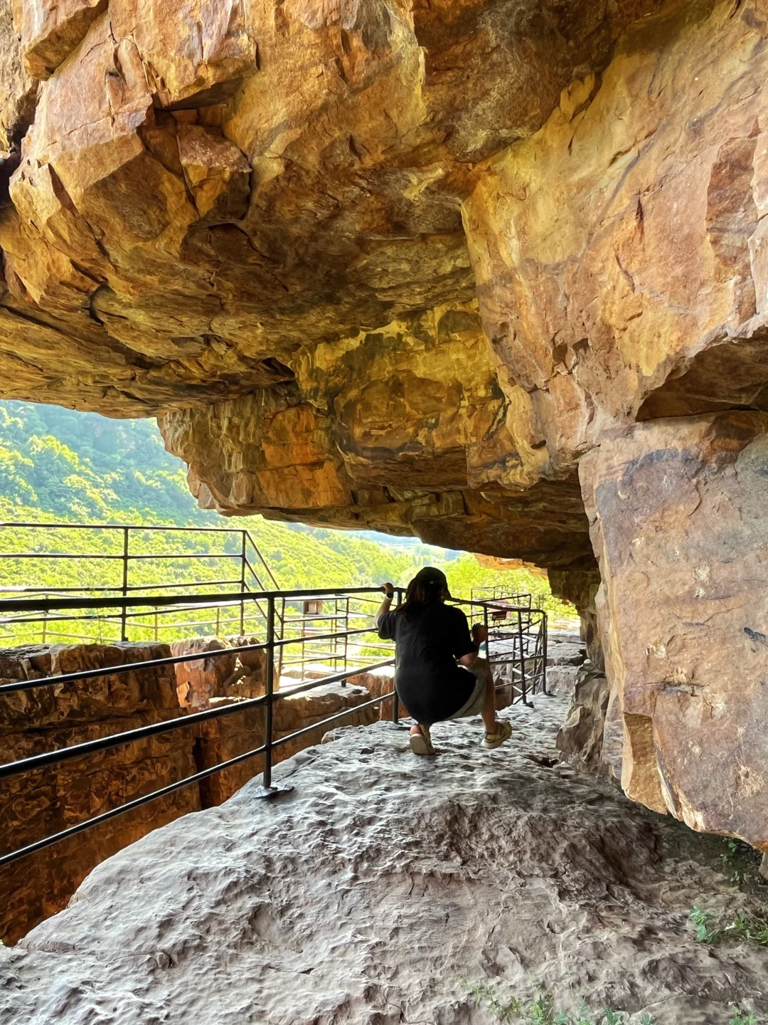 挂壁栈道———人参谷，感觉是要准备收费的节奏