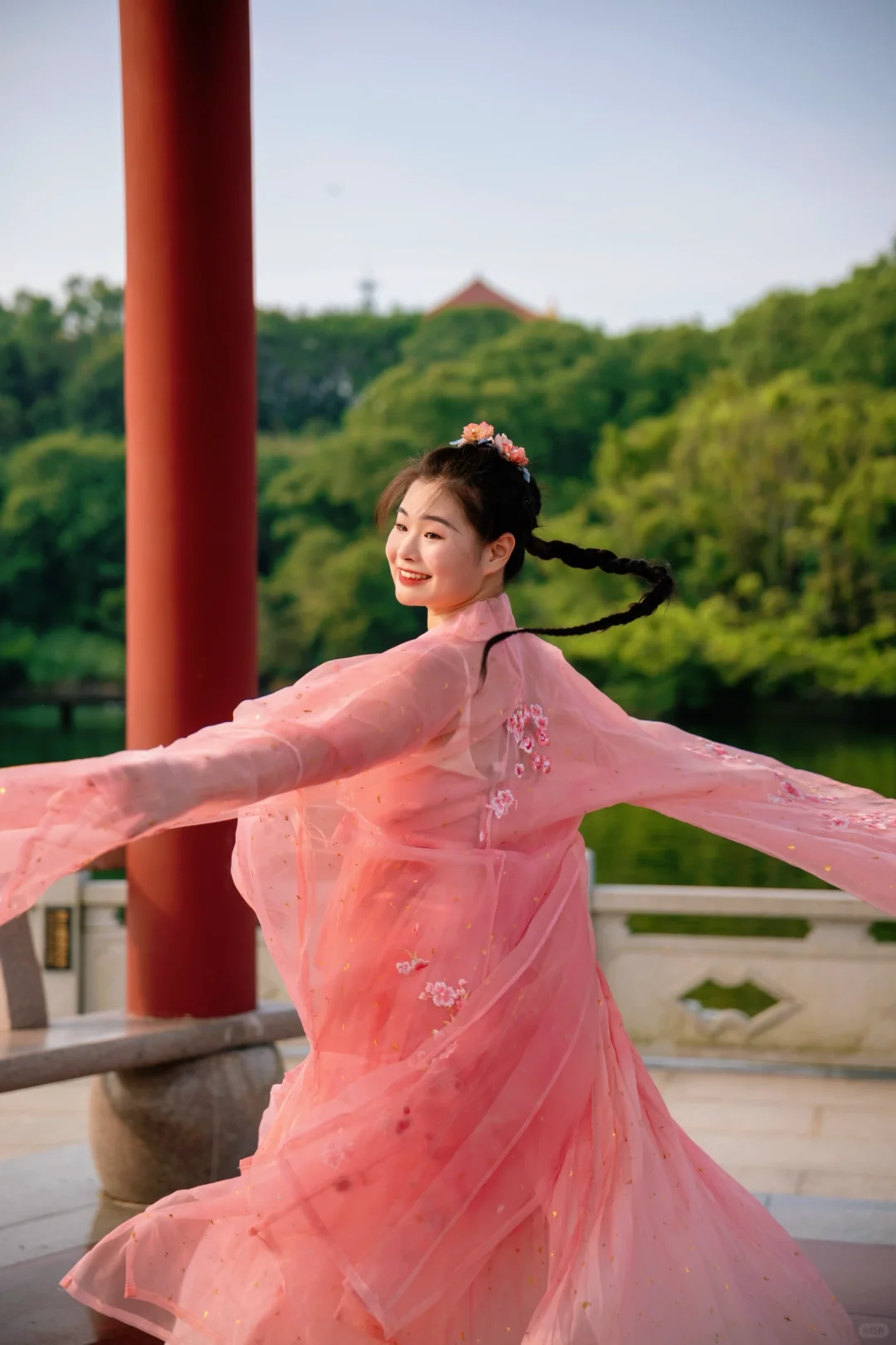 广州莲花山 | 汉服荷花拍照绝美打卡地