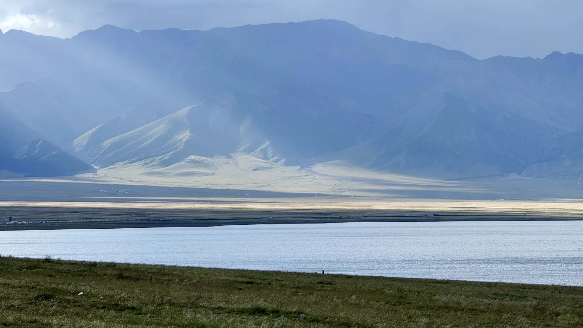 赛里木湖真的要成为我这一生的执念了
