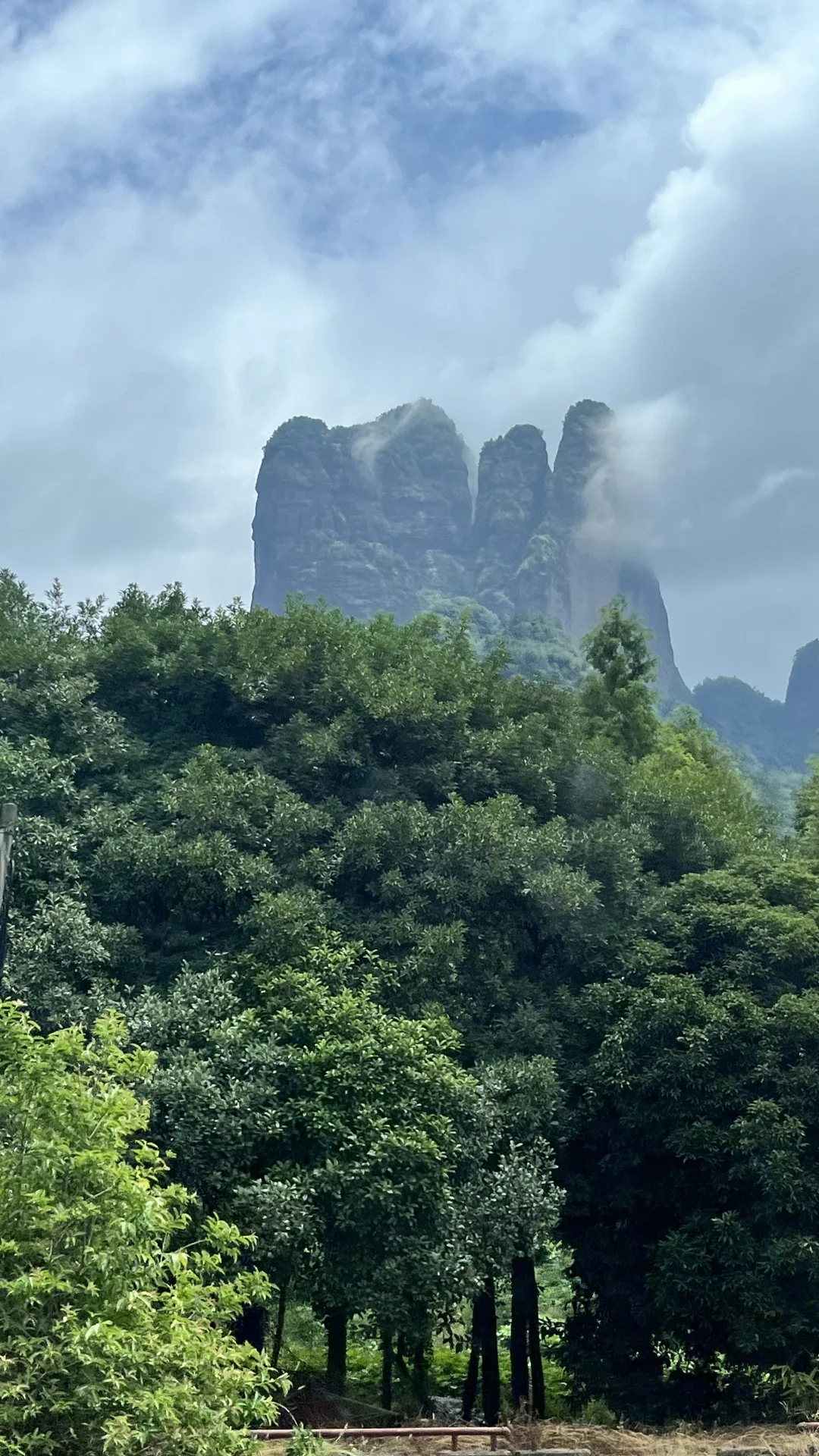 一条很累很有点莫名其妙的自驾游路线