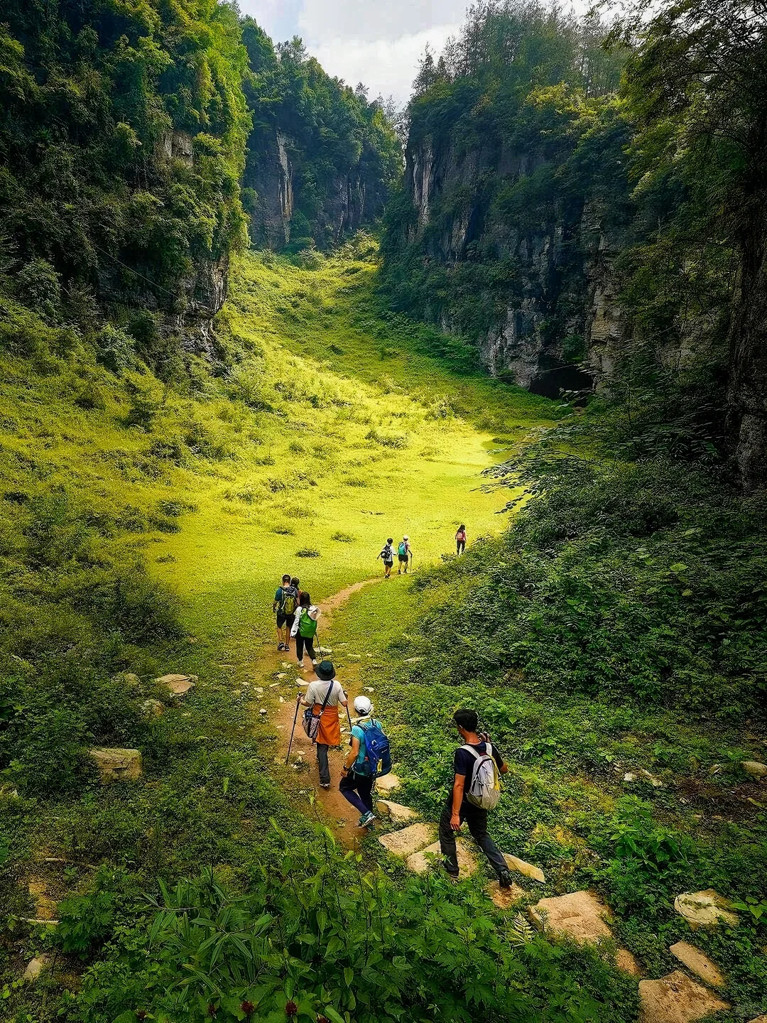 暑假爆火目的地——恩施（：天才说的
