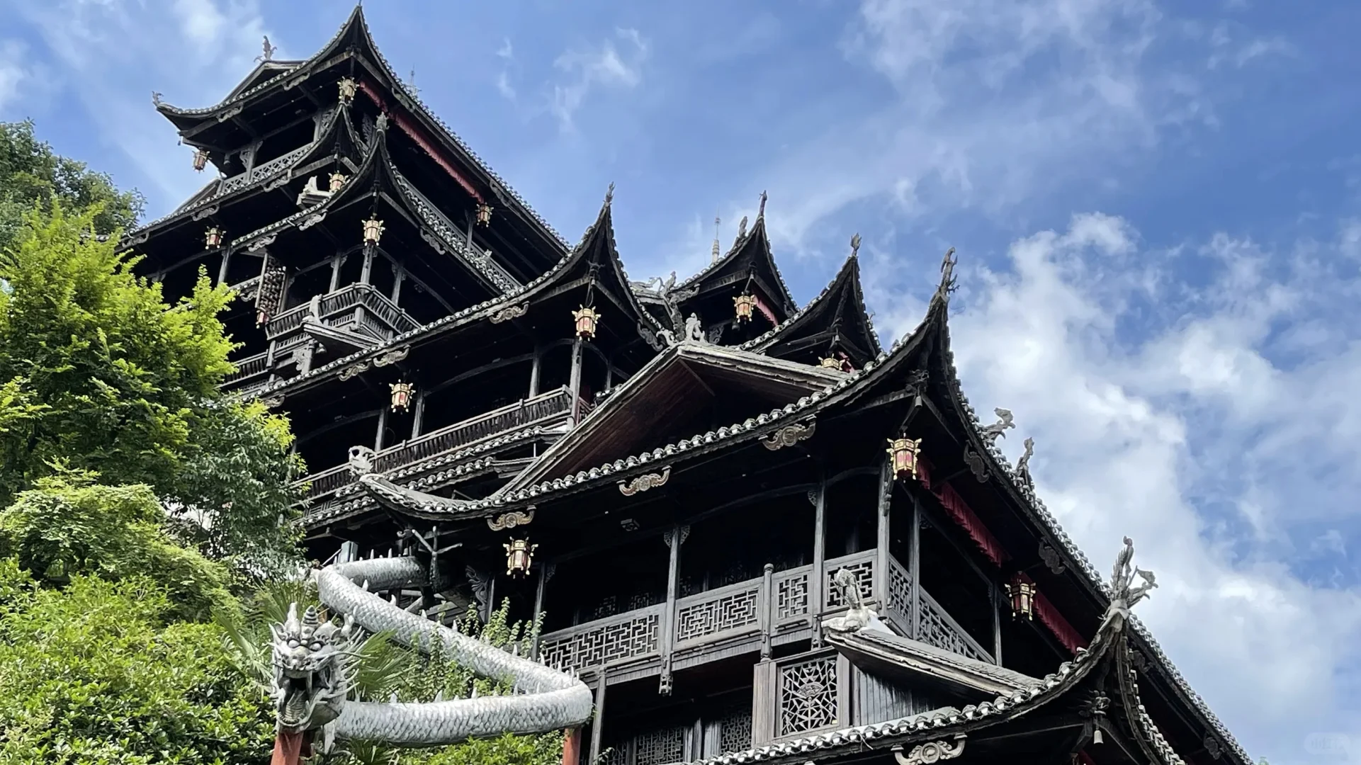 湘西秘境：张家界土家风情园的民族记忆