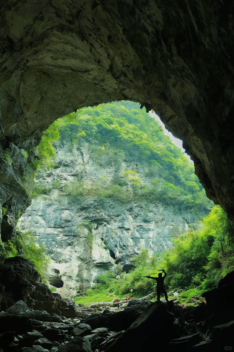 暑假爆火目的地——恩施（：天才说的