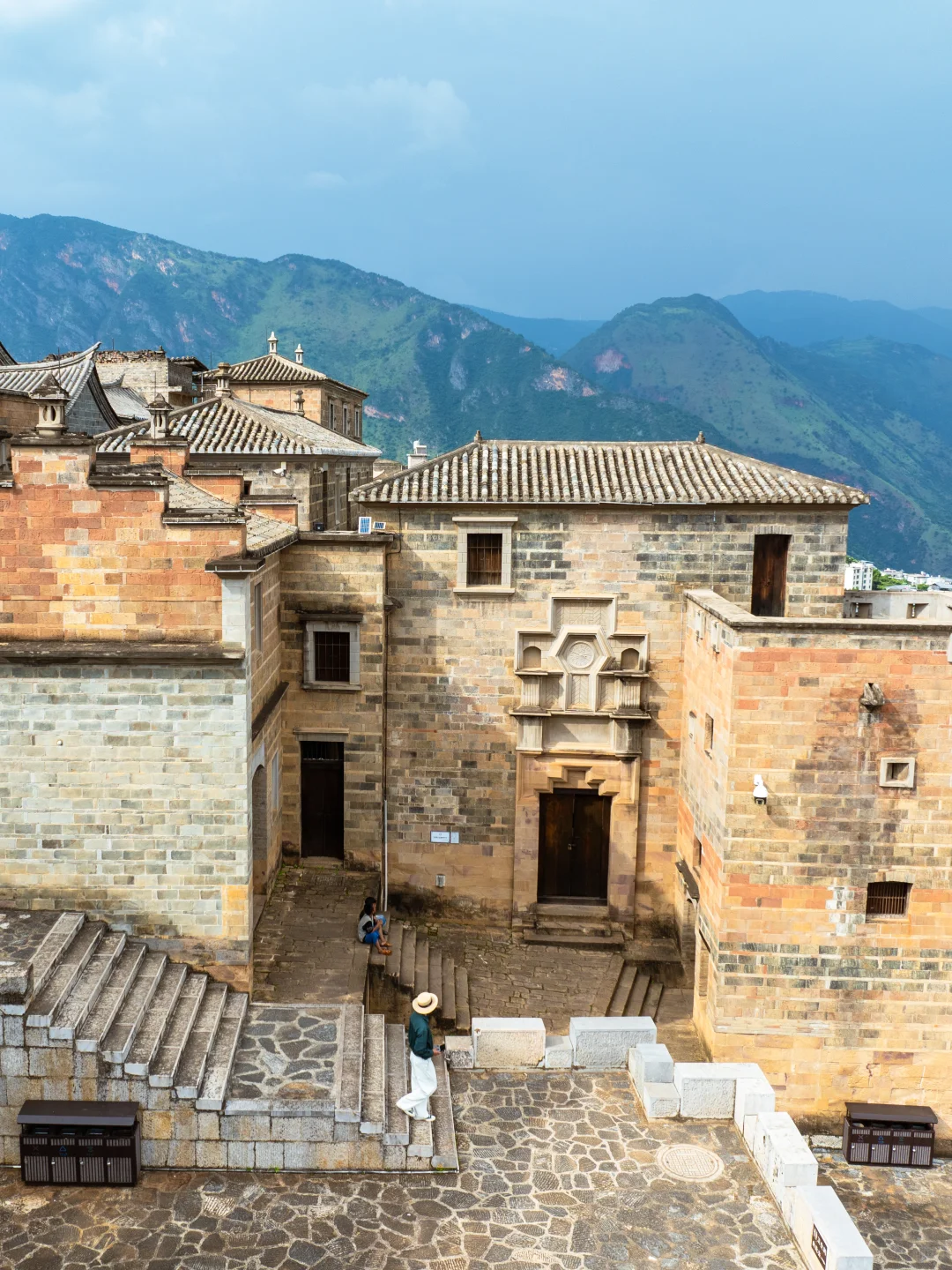 为了这18张图，我特意飞了一趟云南…