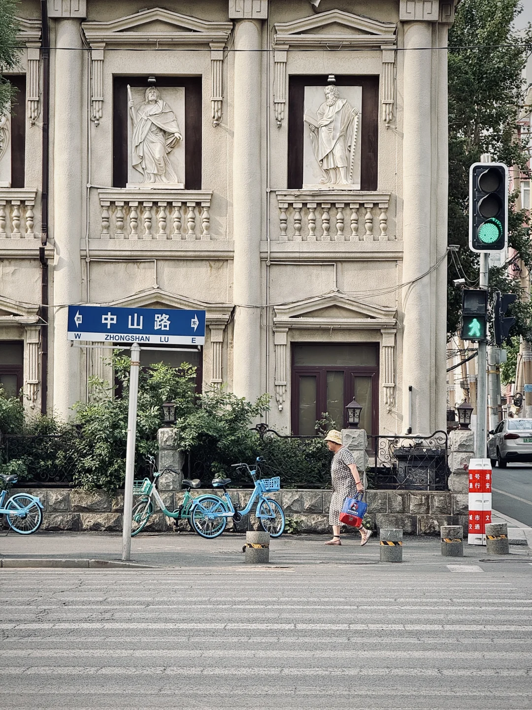 沈阳旅行第一天朋友圈问疯了😂以为我出国了