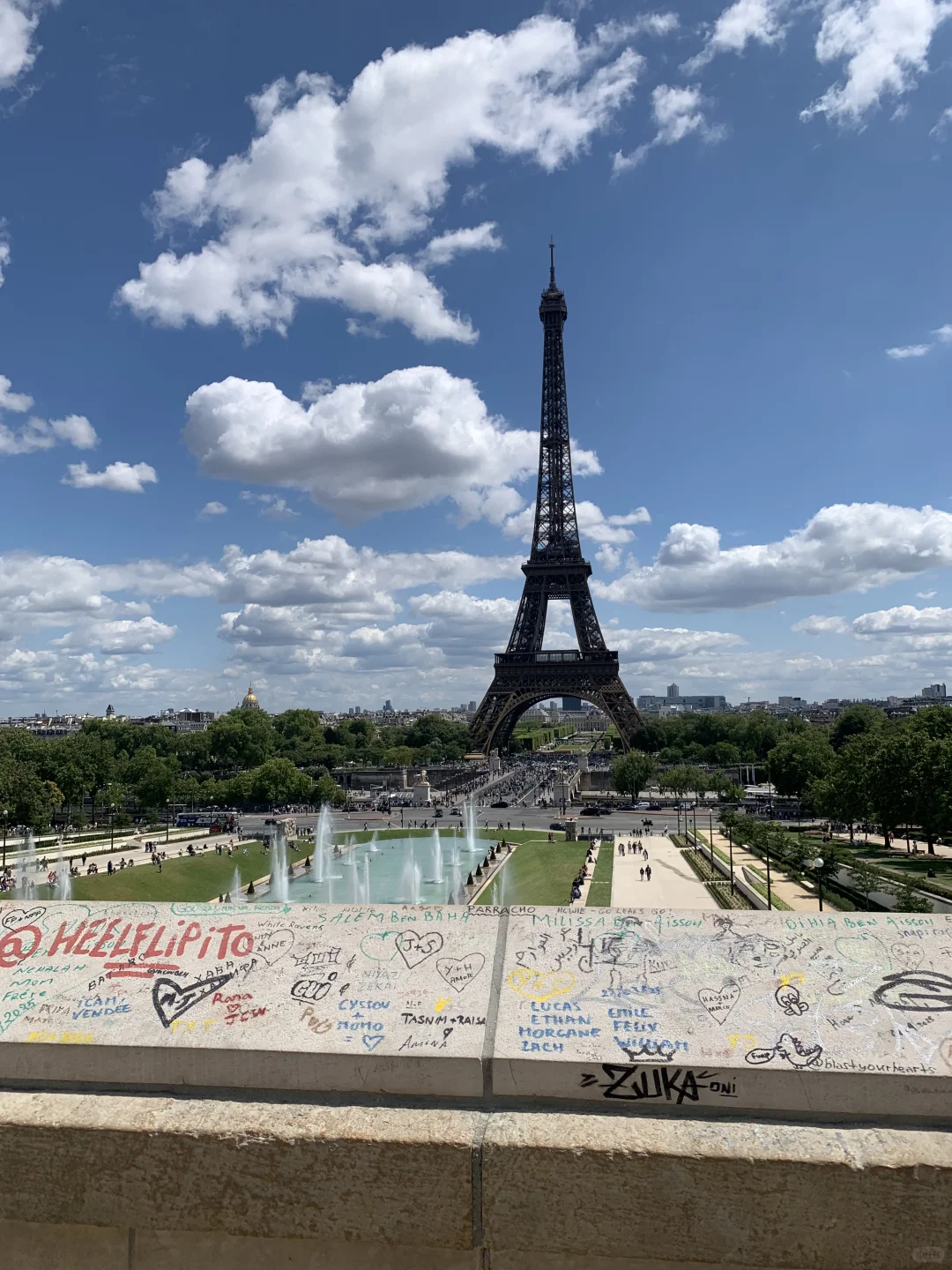 有阳光的巴黎真的是随便拍 都不用p了