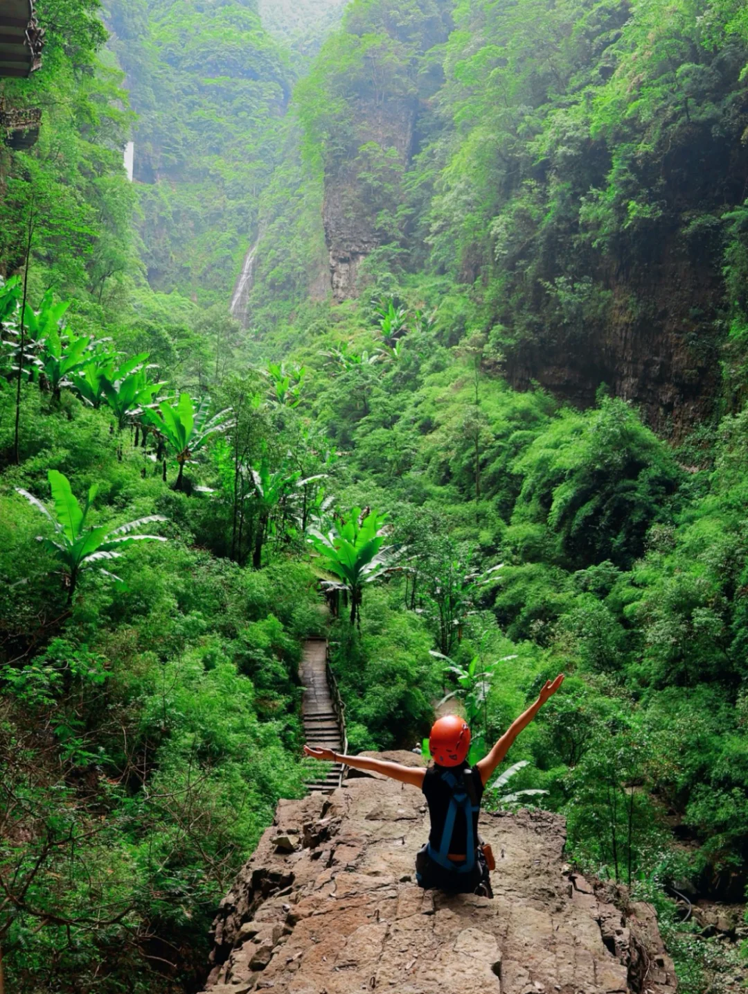 被贵州这个地心秘境震撼到了！！！