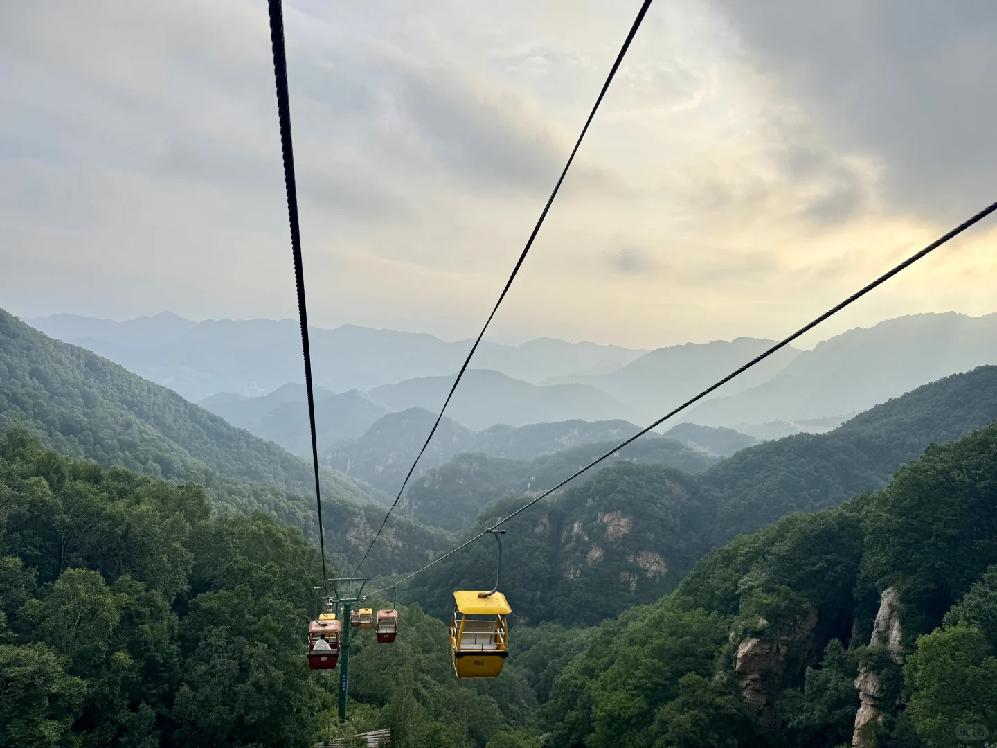 在云里爬山～超凉快～⛰驼梁️