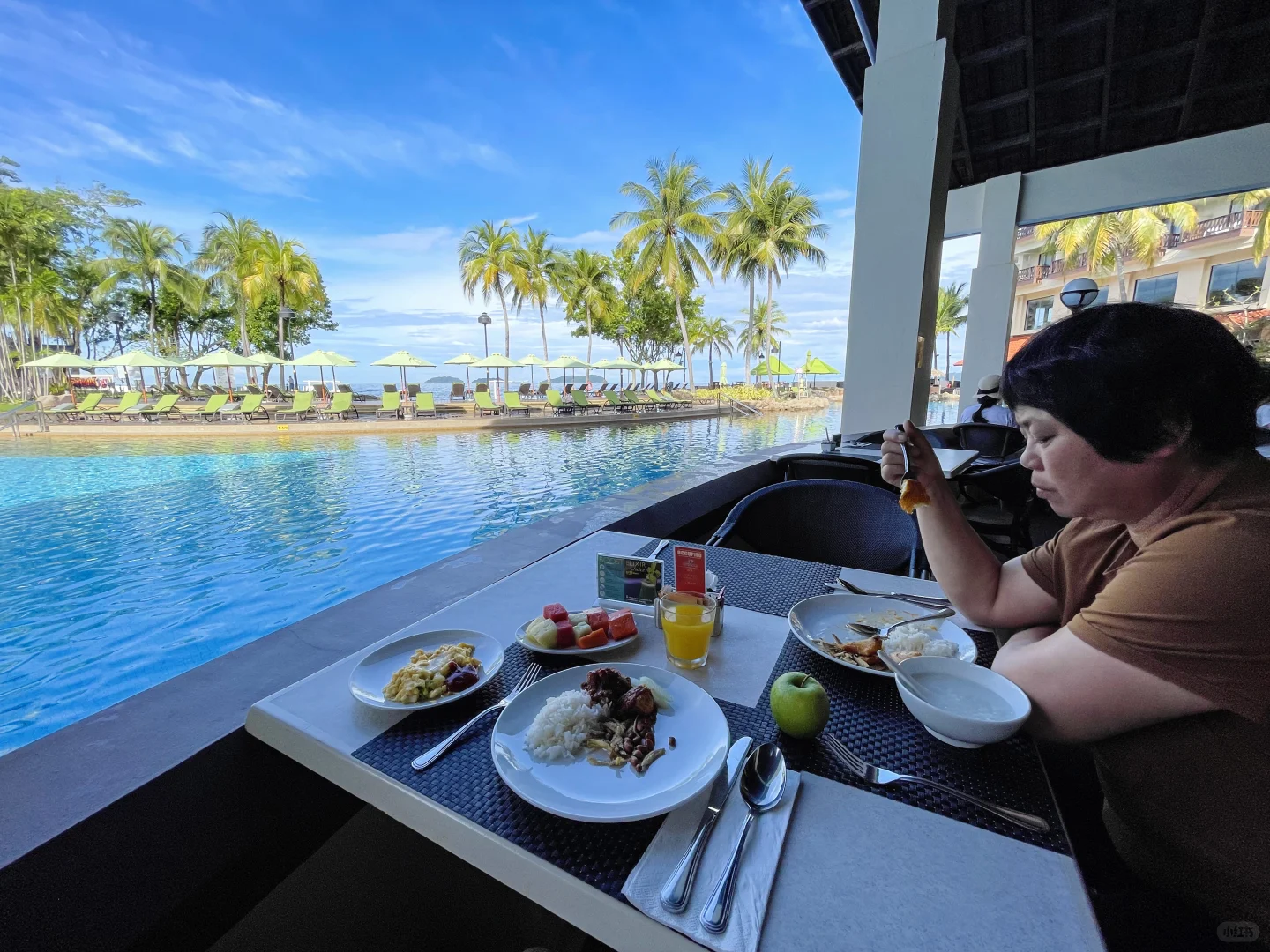 跟妈妈在国外旅游的时候