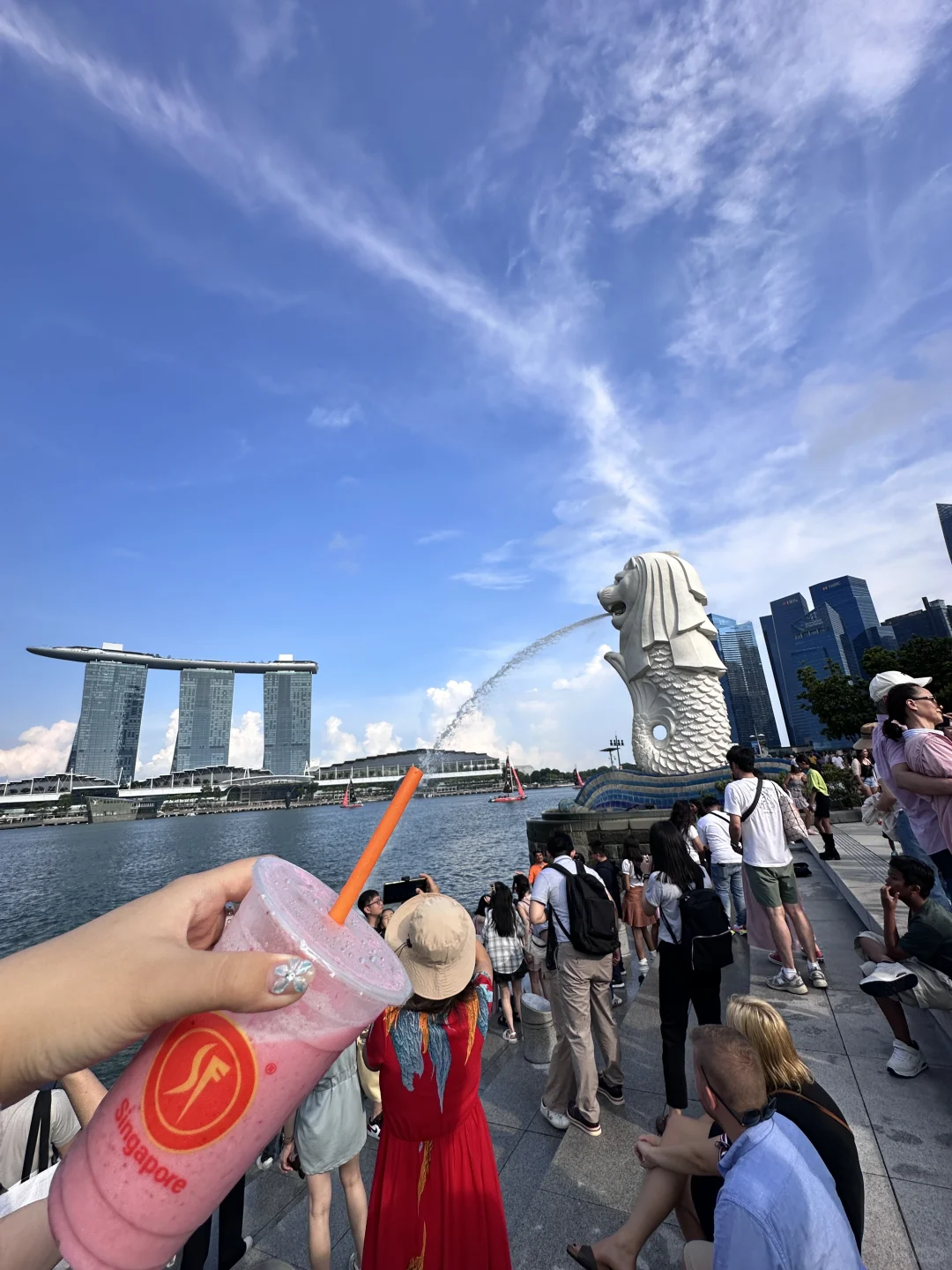 女生勇闯新加坡两天一晚