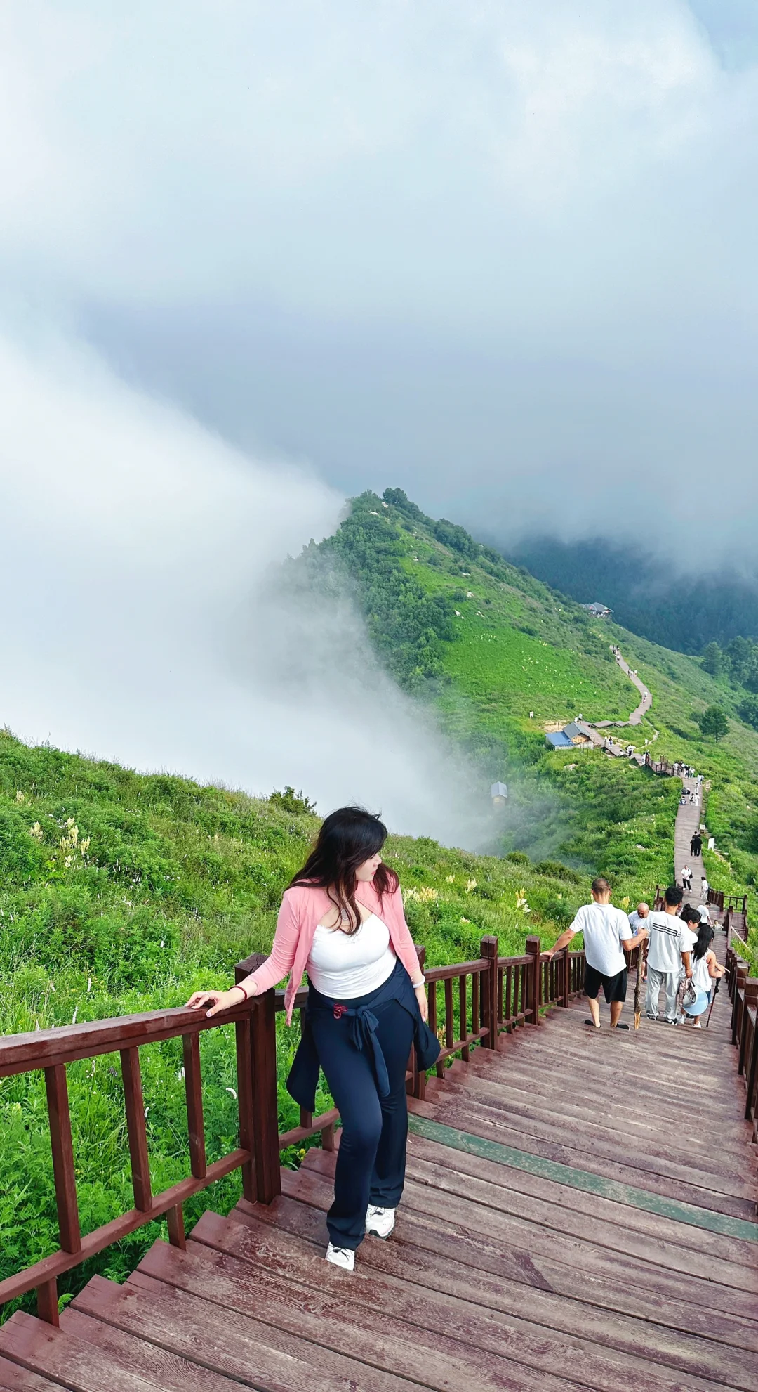 在云里爬山～超凉快～⛰驼梁️
