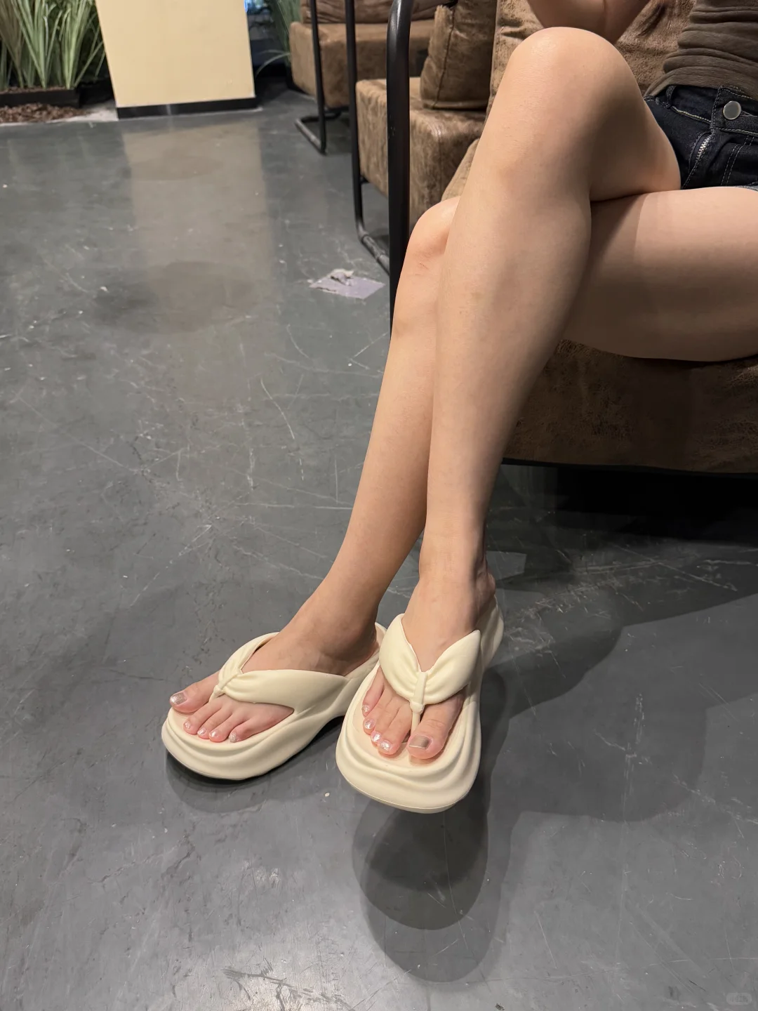 老妈都夸很会买！三亚旅游吻住不磨脚人字拖