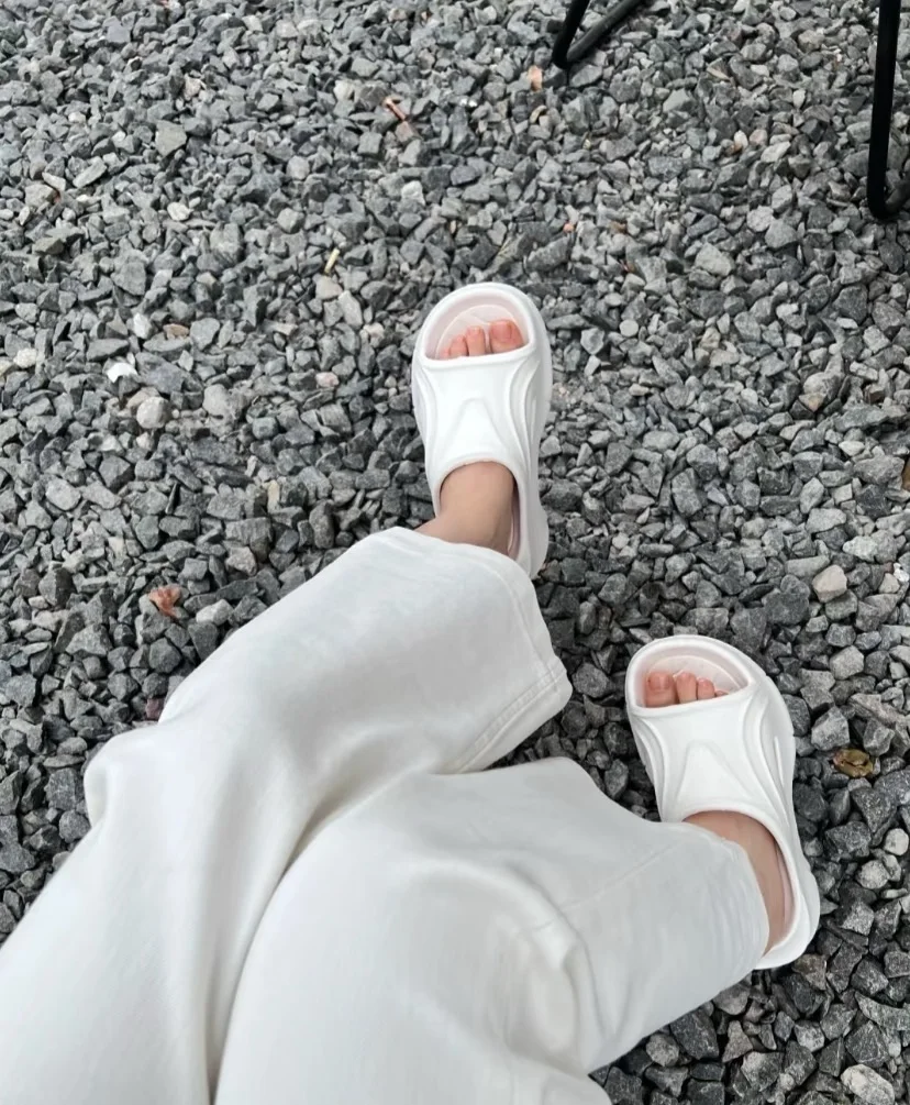 南澳/在小红🍠跟风最成功的一双厚底拖鞋✅