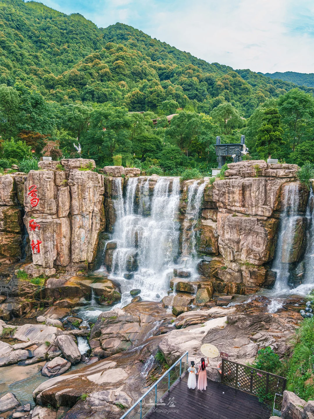 为了这座仙境古村，我特意去了一趟江西⛰️